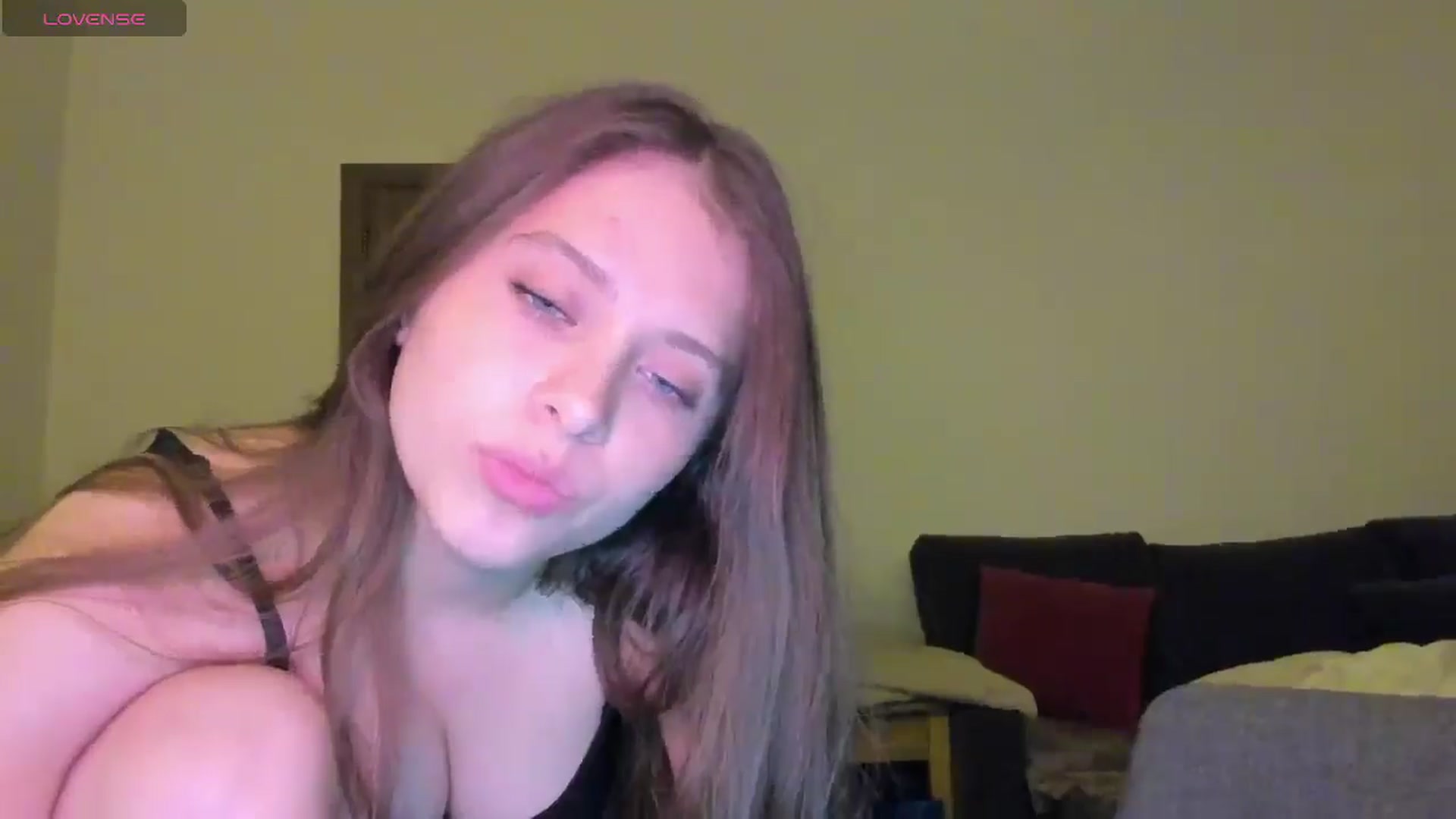 Gallery image thumbnail from AshleyBlush's myfreecams stream on, 12/17/2025, 03:59 image 3 of 20