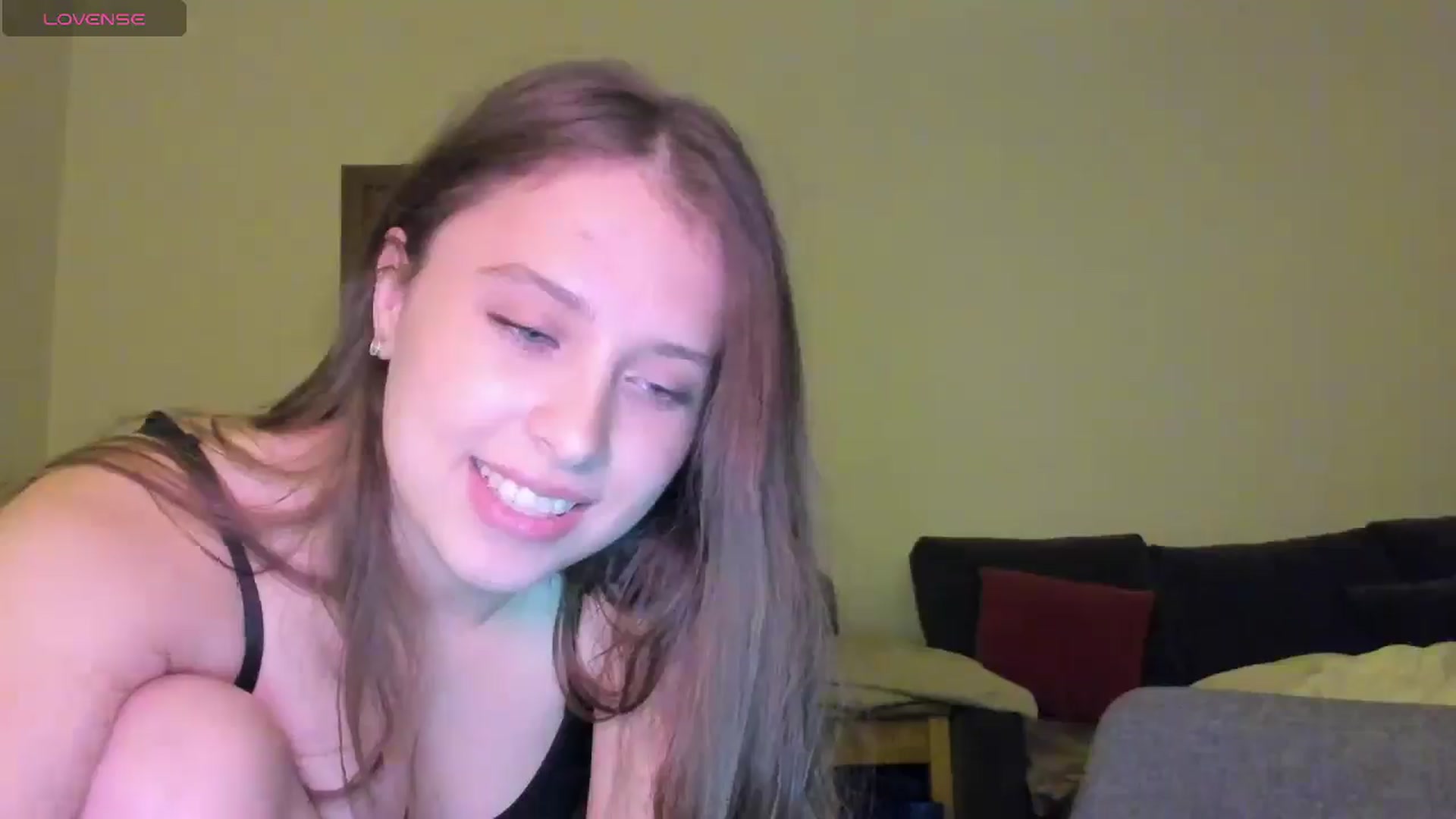 Gallery image thumbnail from AshleyBlush's myfreecams stream on, 12/17/2025, 03:59 image 4 of 20