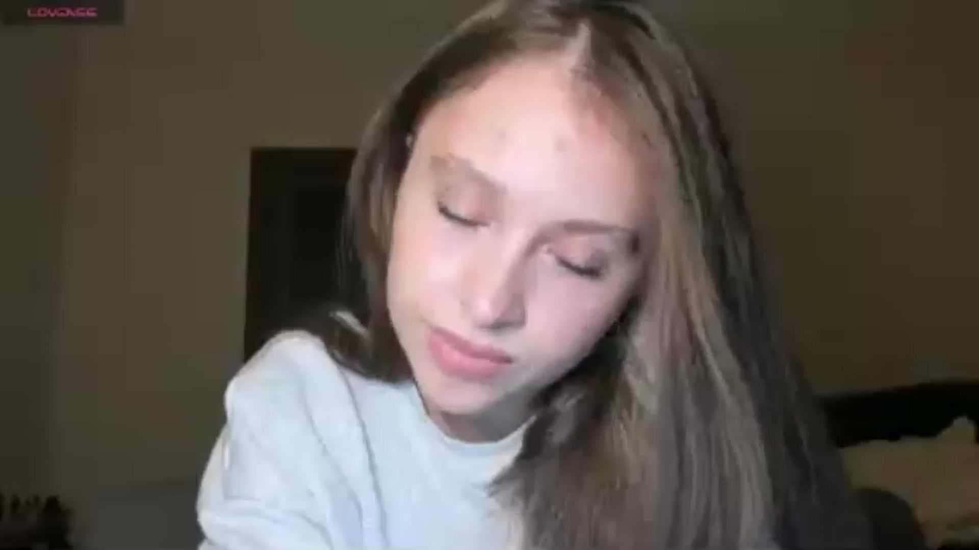 Gallery image thumbnail from AshleyBlush's myfreecams stream on, 12/19/2025, 20:43 image 4 of 20