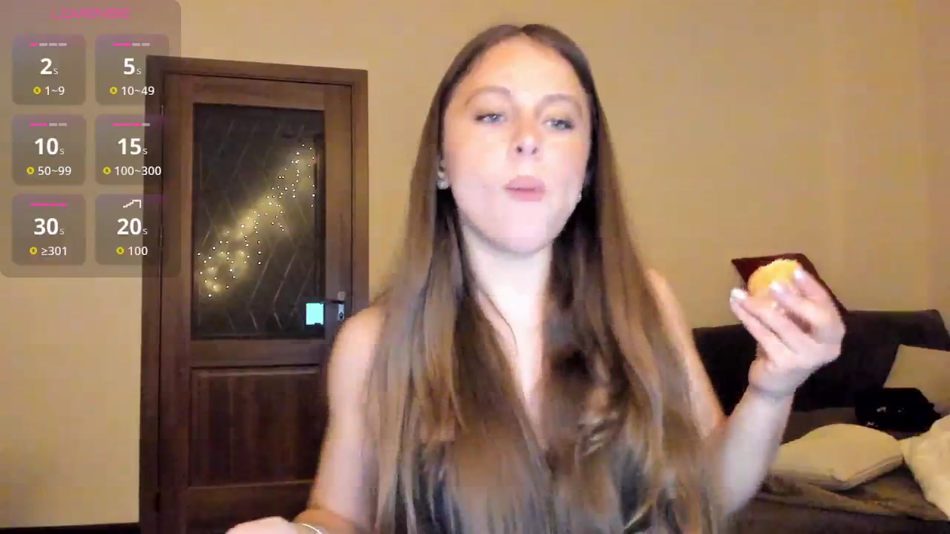 Gallery image thumbnail from AshleyBlush's myfreecams stream on, 12/26/2025, 21:02 image 7 of 20