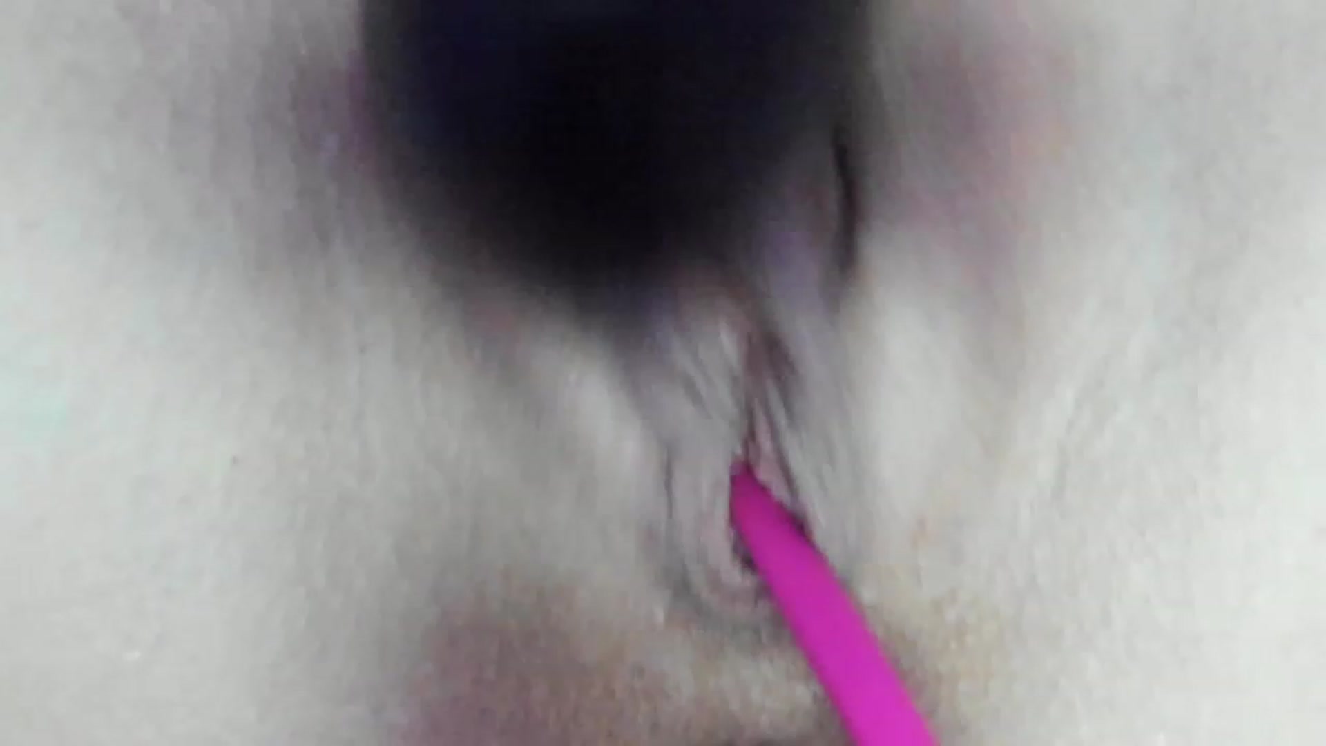 Gallery image thumbnail from AshleyJohnes's myfreecams stream on, 12/17/2022, 08:53 image 14 of 20