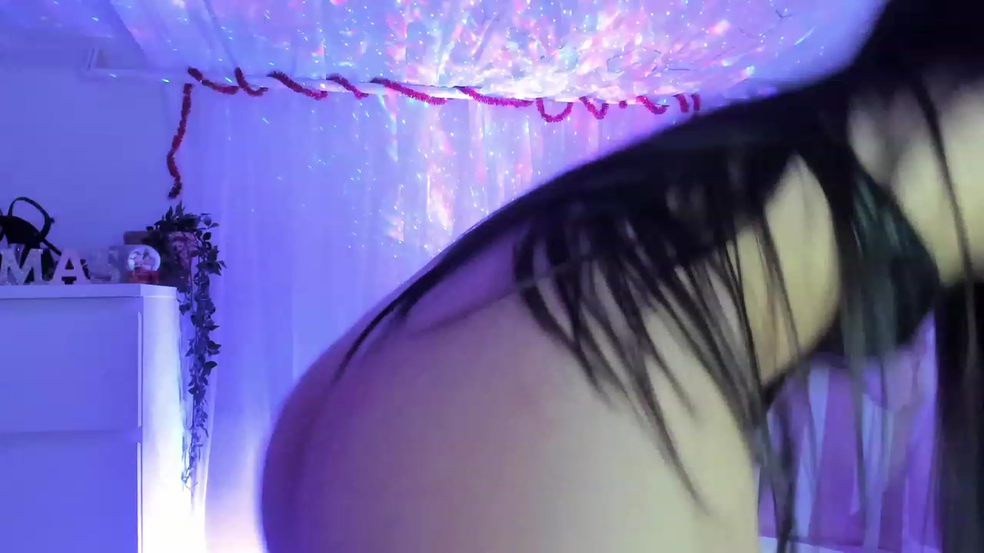 Gallery image thumbnail from AshleyJohnes's myfreecams stream on, 12/20/2022, 06:48 image 19 of 20