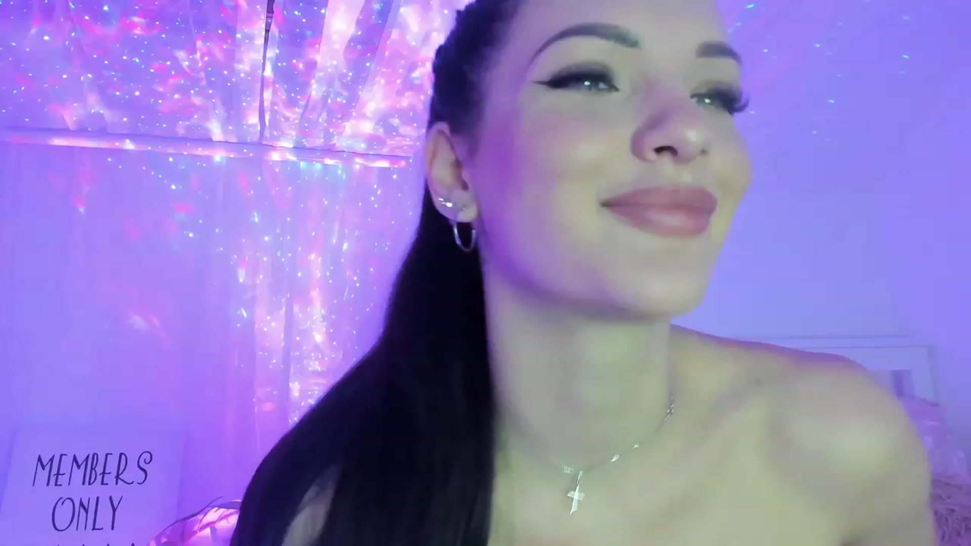 Gallery image thumbnail from AshleyJohnes's myfreecams stream on, 01/10/2023, 07:35 image 9 of 20