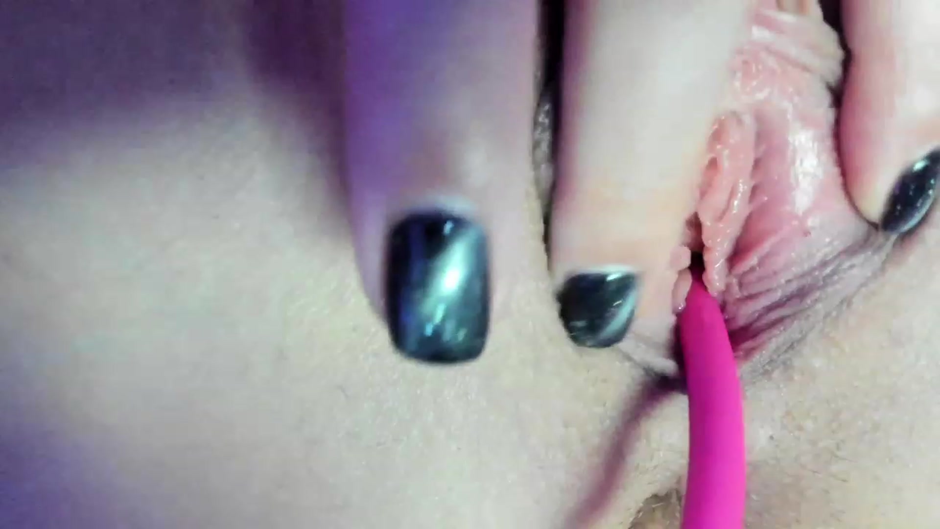 Gallery image thumbnail from AshleyJohnes's myfreecams stream on, 01/18/2023, 07:36 image 10 of 20