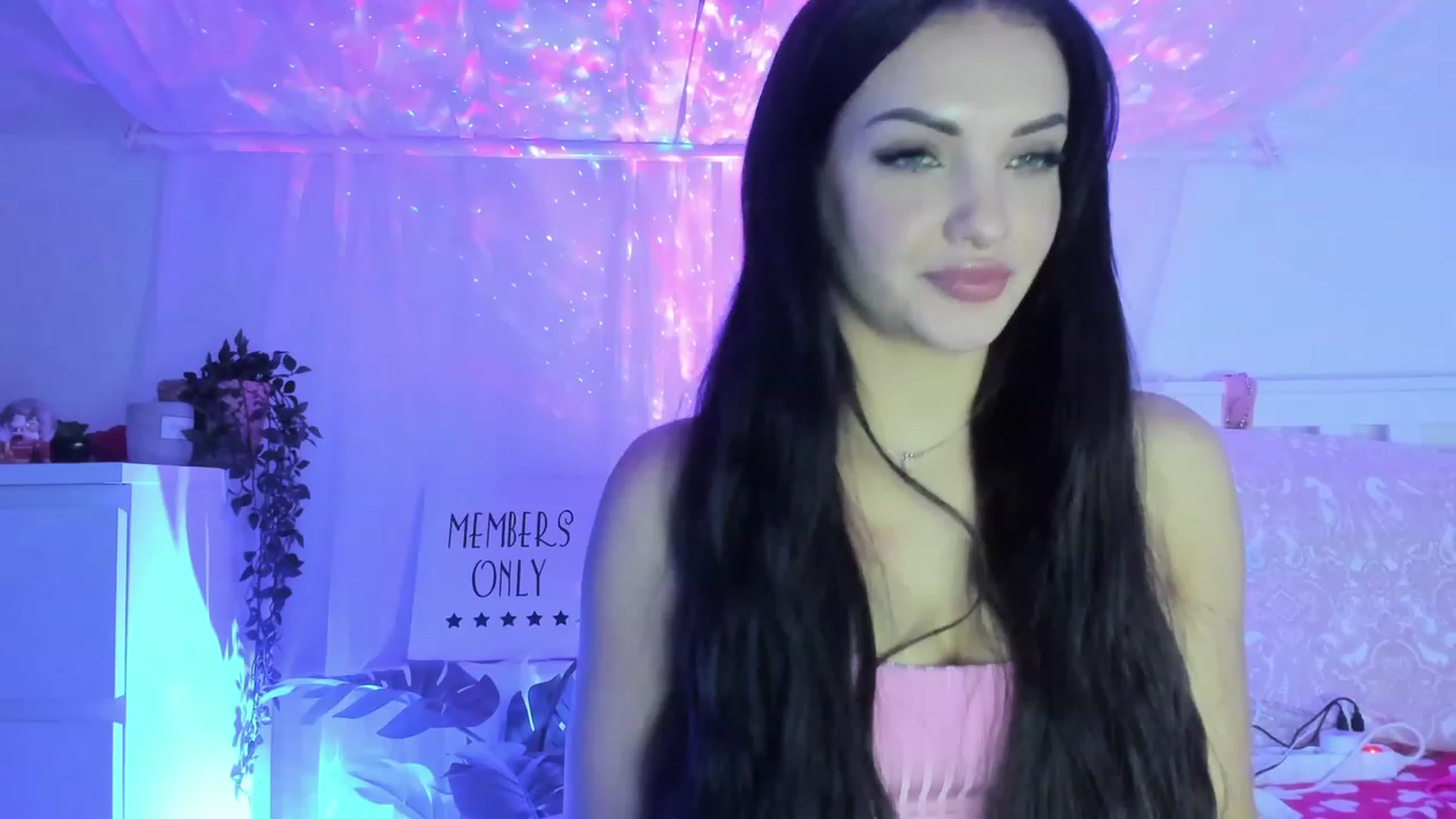 Gallery image thumbnail from AshleyJohnes's myfreecams stream on, 01/20/2023, 07:03 image 2 of 20