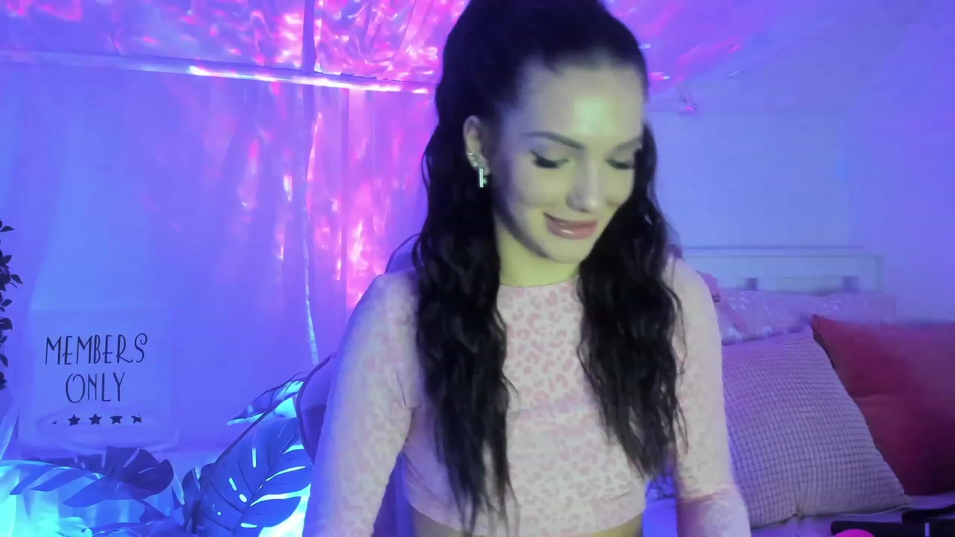 Gallery image thumbnail from AshleyJohnes's myfreecams stream on, 02/11/2023, 08:43 image 3 of 20