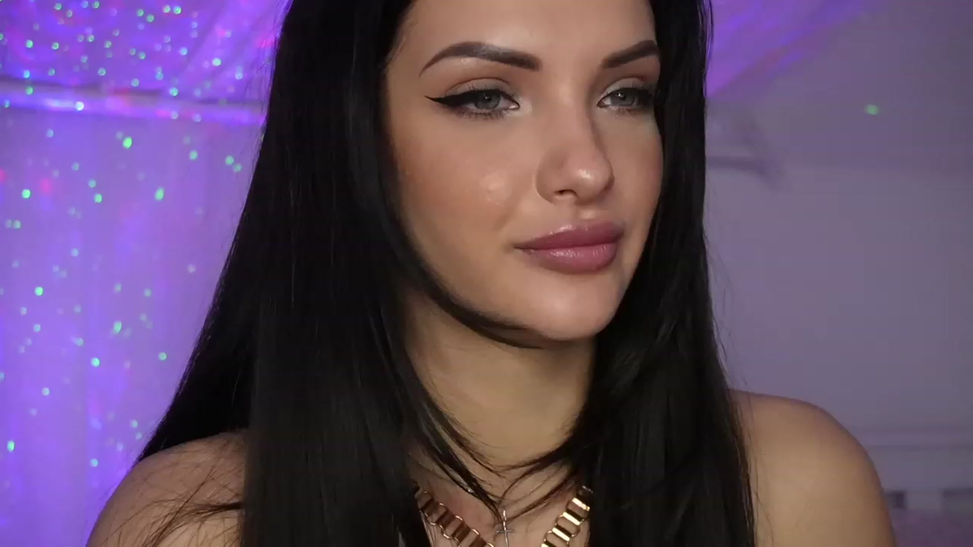 Gallery image thumbnail from AshleyJohnes's myfreecams stream on, 02/23/2023, 06:21 image 1 of 20