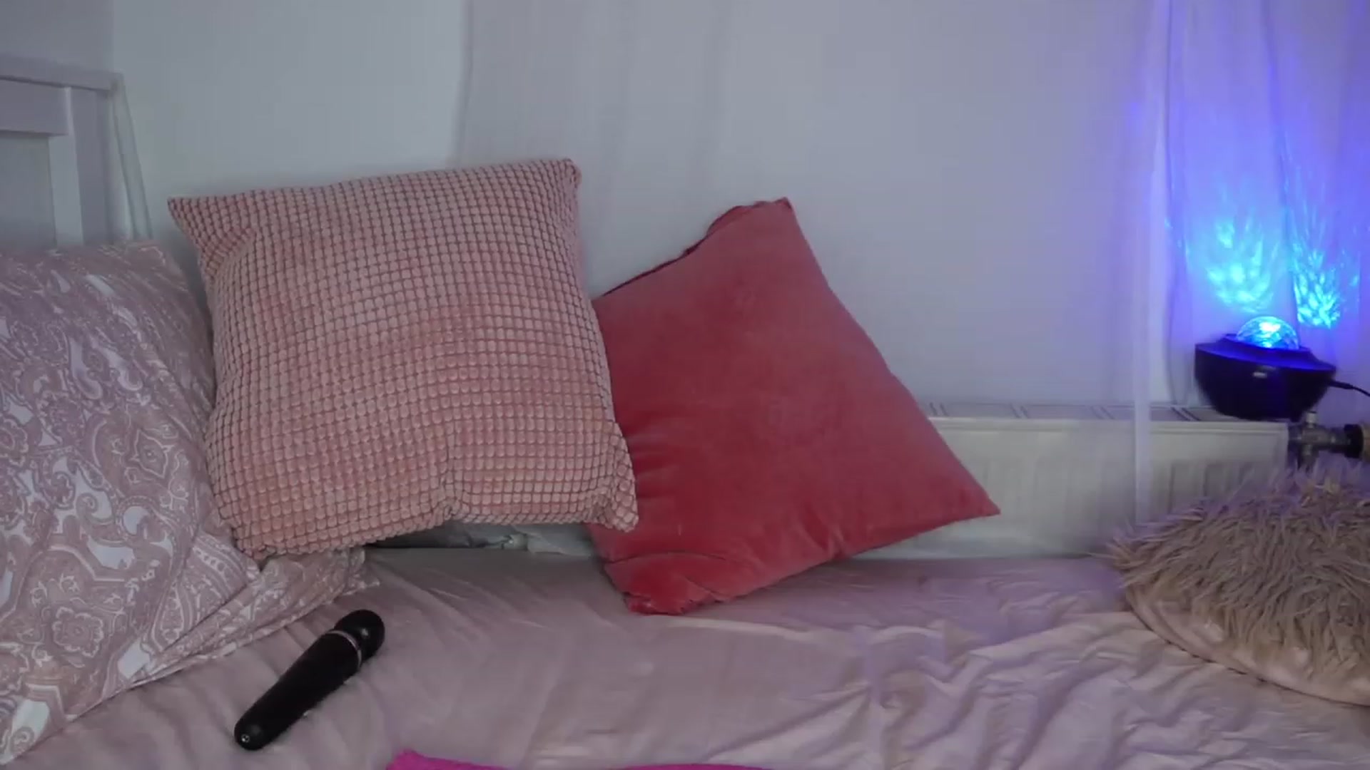 Gallery image thumbnail from AshleyJohnes's myfreecams stream on, 05/09/2023, 08:13 image 10 of 20