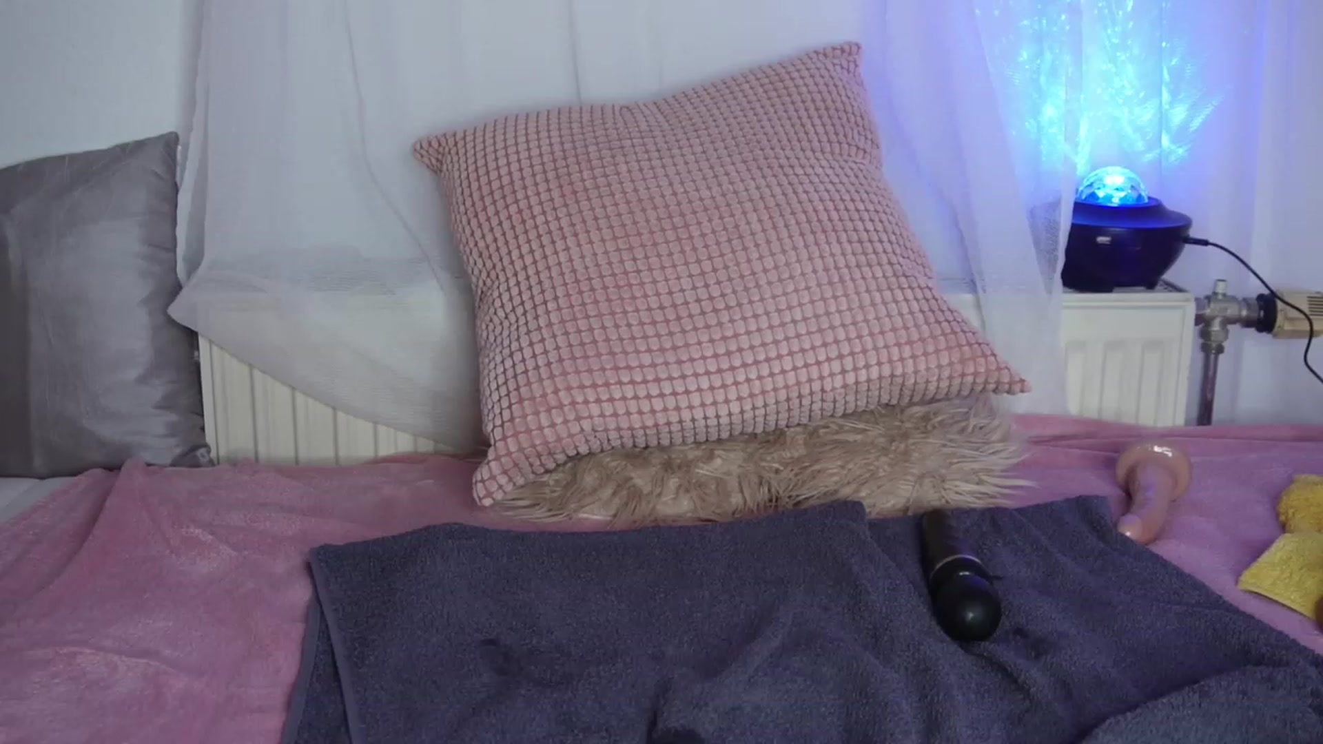 Gallery image thumbnail from AshleyJohnes's myfreecams stream on, 05/11/2023, 05:39 image 3 of 20
