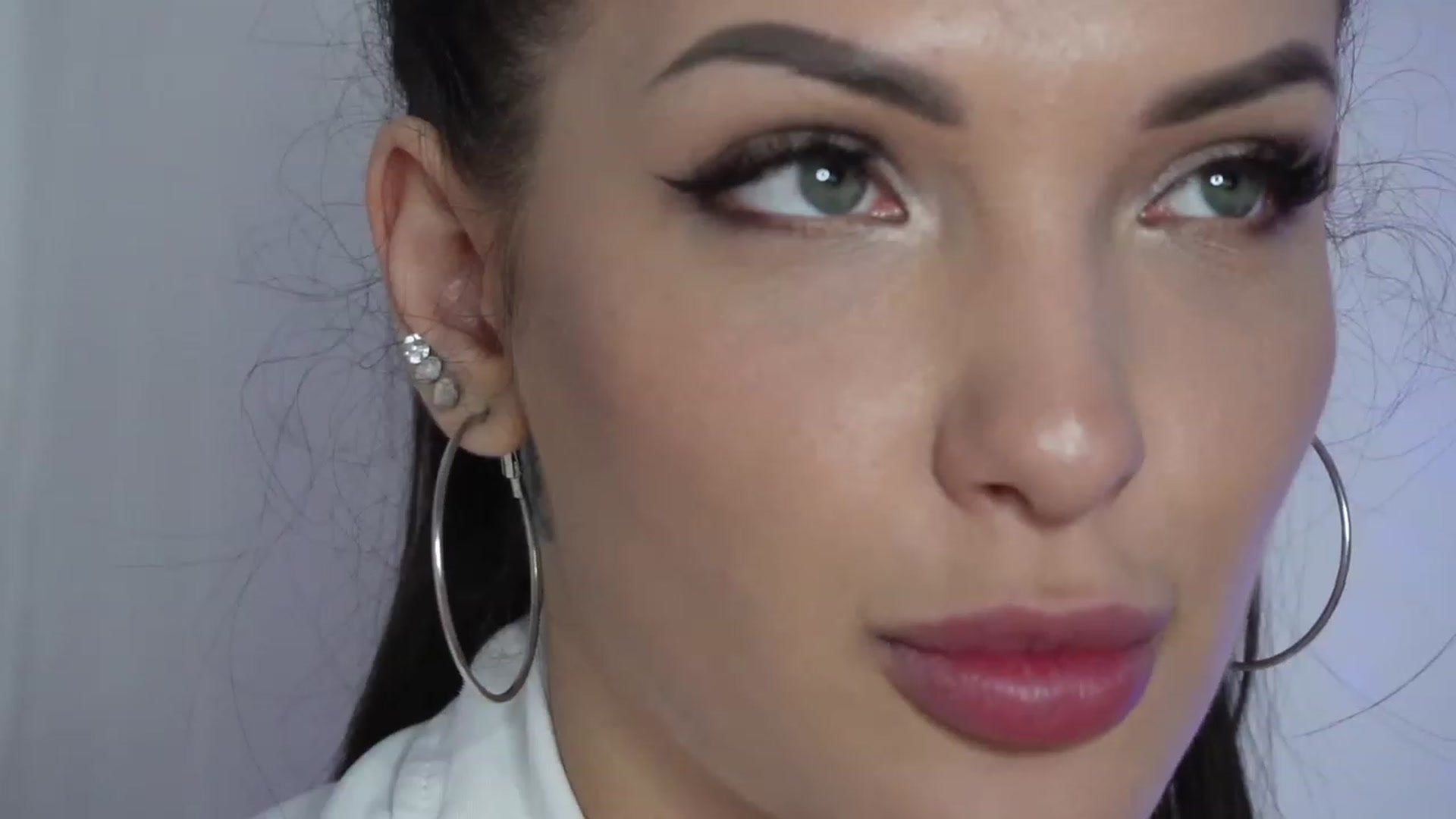 Gallery image thumbnail from AshleyJohnes's myfreecams stream on, 06/28/2023, 03:46 image 19 of 20