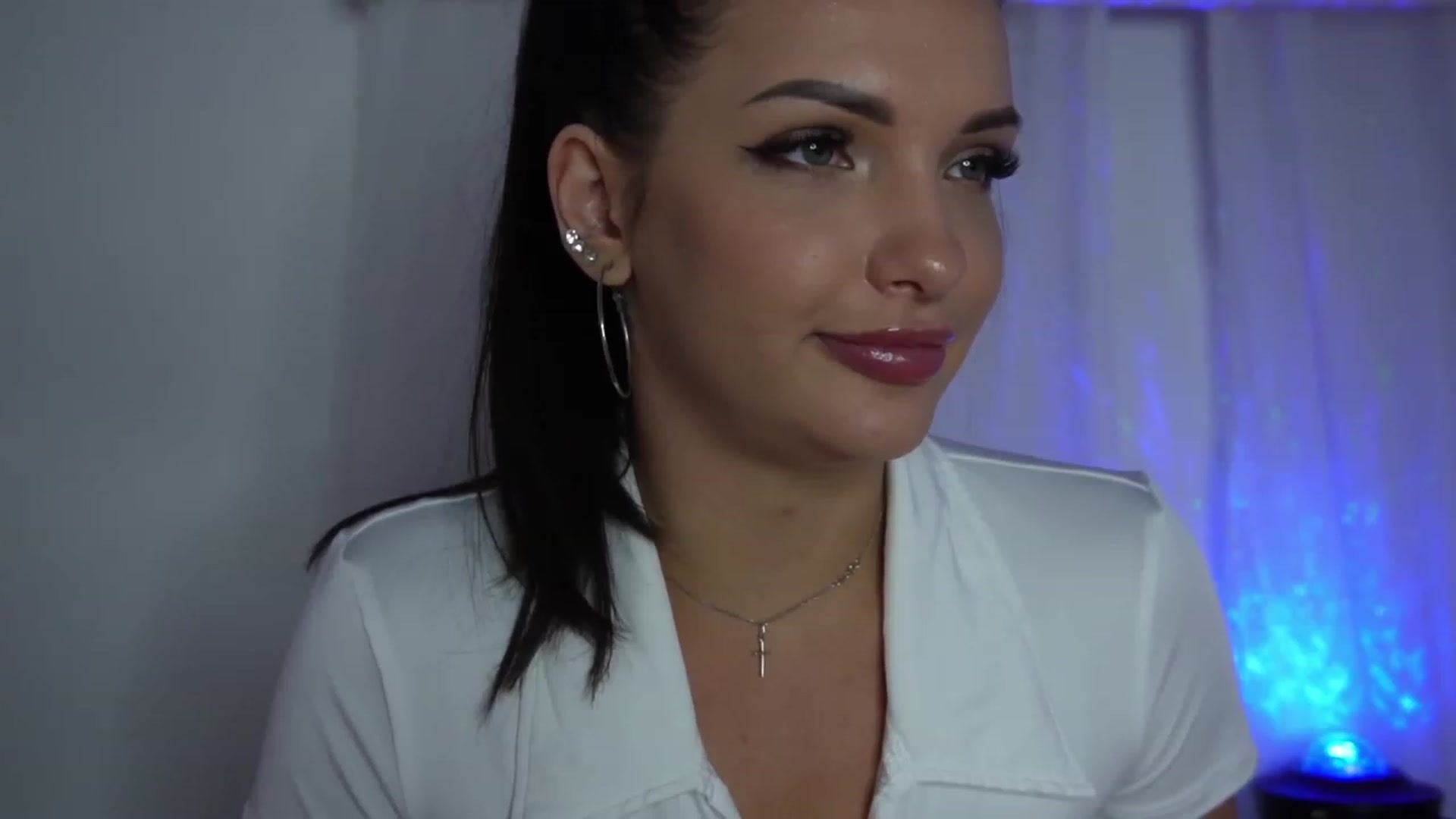 Gallery image thumbnail from AshleyJohnes's myfreecams stream on, 06/28/2023, 07:12 image 1 of 20