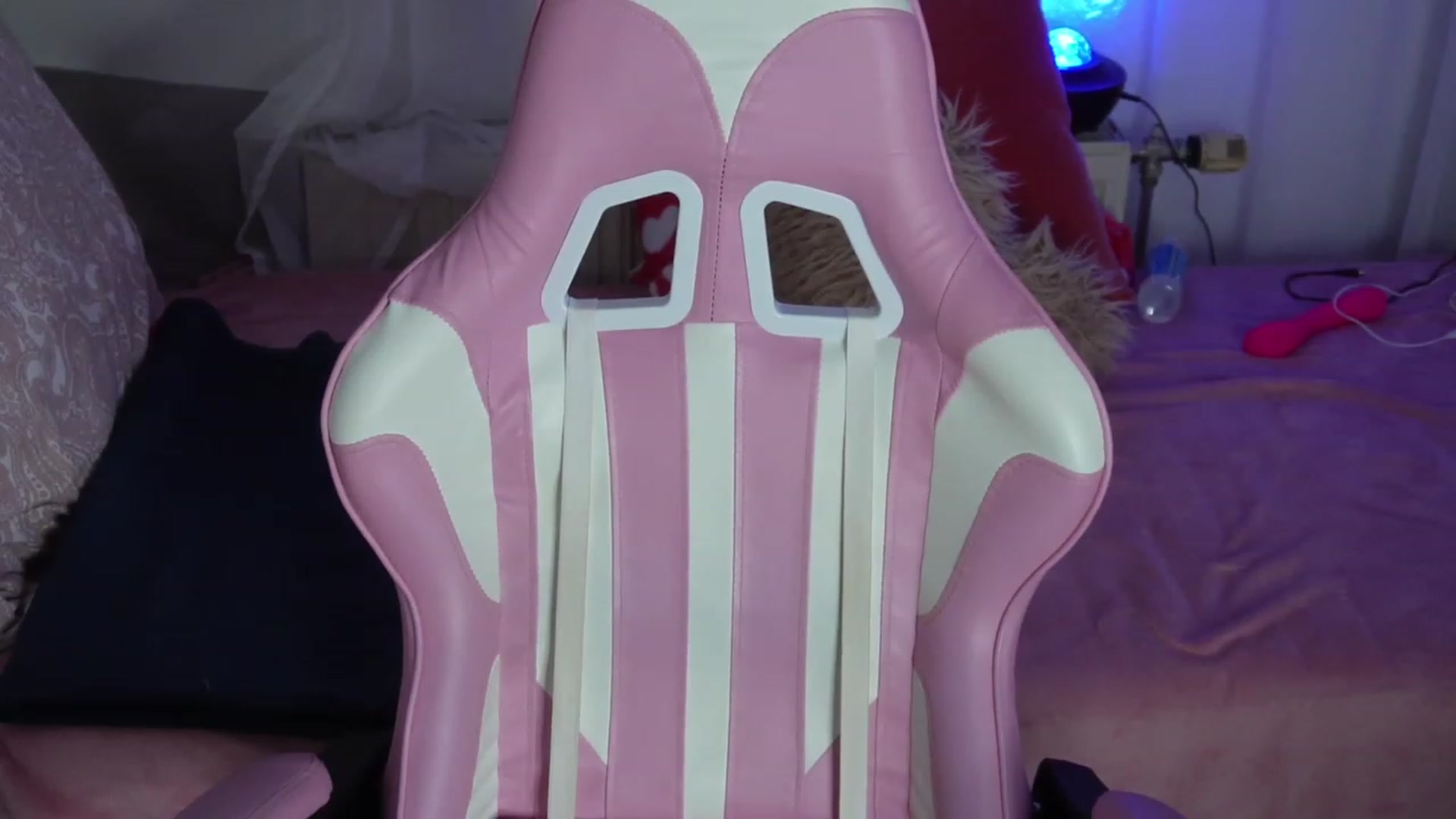 Gallery image thumbnail from AshleyJohnes's myfreecams stream on, 07/12/2023, 03:53 image 3 of 20