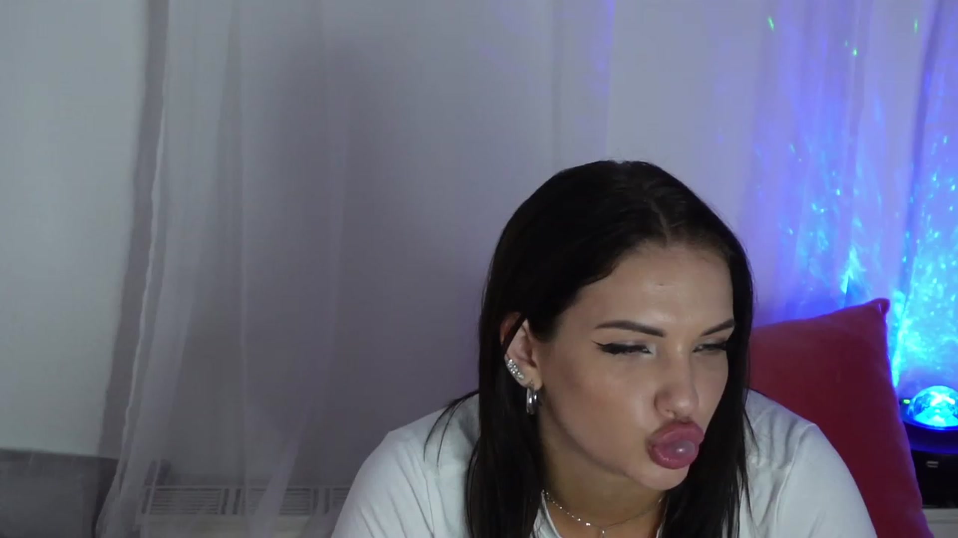 Gallery image thumbnail from AshleyJohnes's myfreecams stream on, 07/12/2023, 07:04 image 13 of 20
