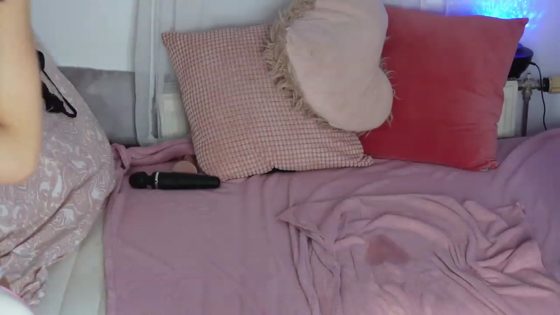 Gallery image thumbnail from AshleyJohnes's myfreecams stream on, 08/14/2023, 06:54 image 7 of 20