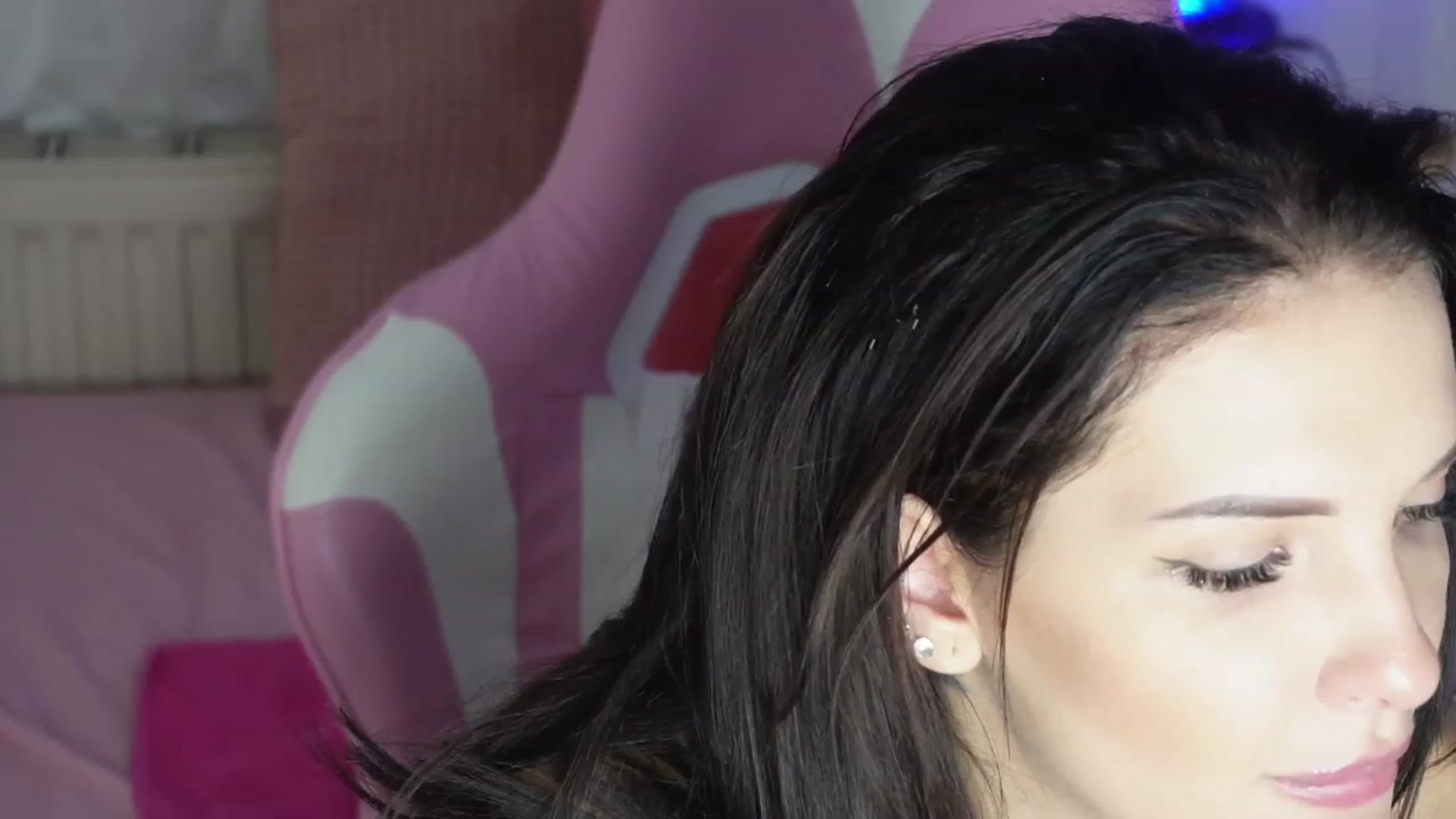 Gallery image thumbnail from AshleyJohnes's myfreecams stream on, 08/25/2023, 07:43 image 9 of 20