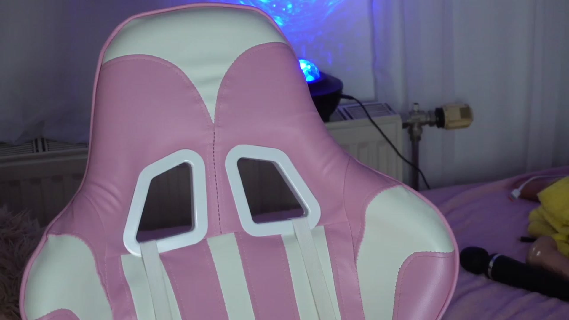 Gallery image thumbnail from AshleyJohnes's myfreecams stream on, 09/03/2023, 05:22 image 6 of 20
