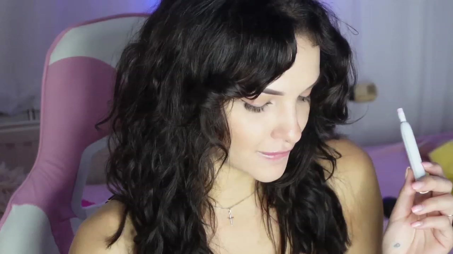 Gallery image thumbnail from AshleyJohnes's myfreecams stream on, 09/03/2023, 05:22 image 3 of 20