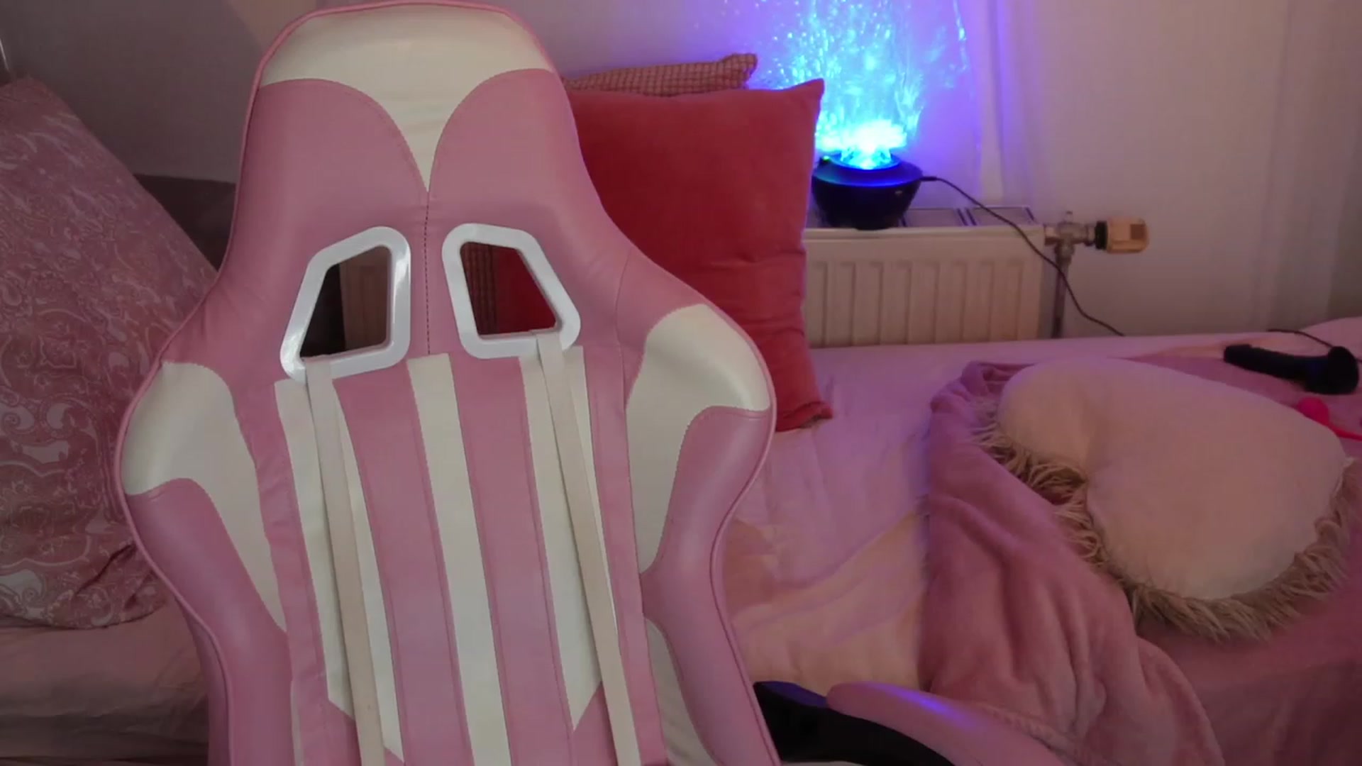 Gallery image thumbnail from AshleyJohnes's myfreecams stream on, 10/10/2023, 06:13 image 19 of 20