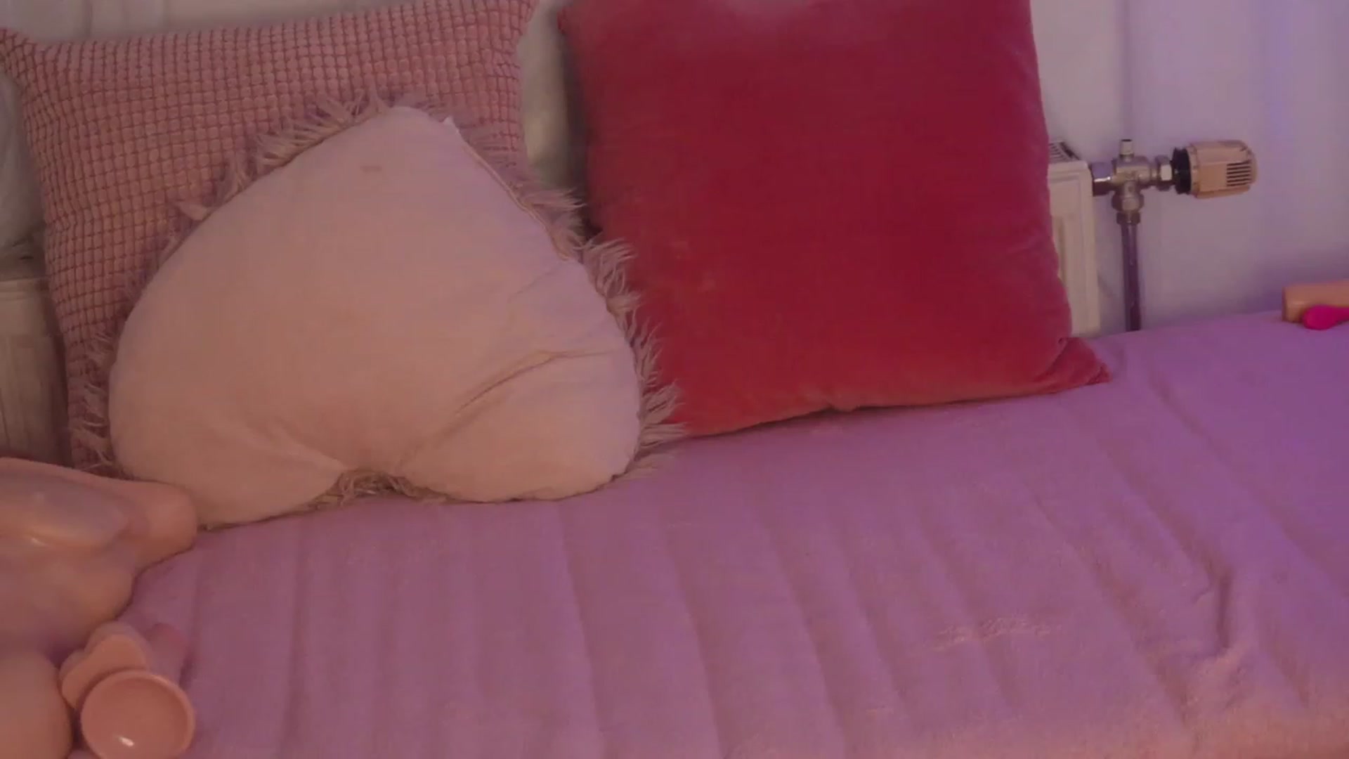 Gallery image thumbnail from AshleyJohnes's myfreecams stream on, 12/29/2023, 05:22 image 12 of 20