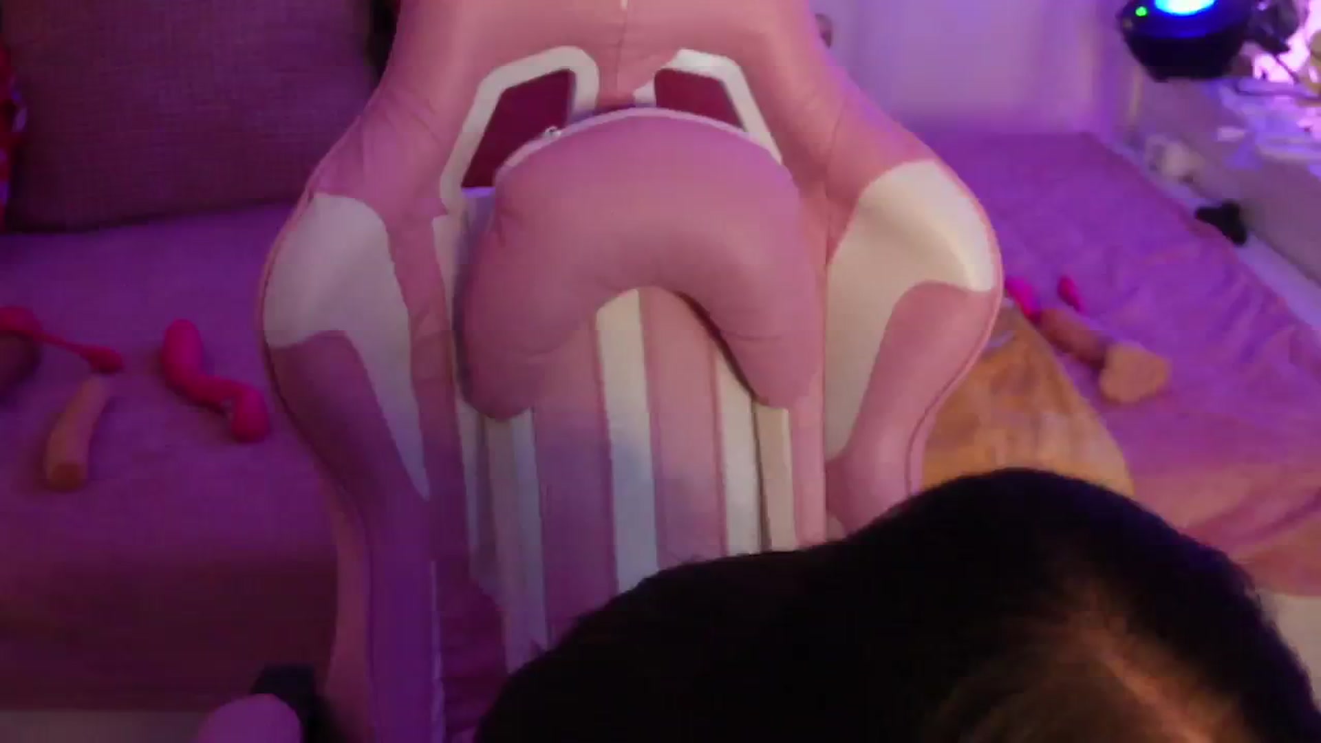 Gallery image thumbnail from AshleyJohnes's myfreecams stream on, 02/16/2024, 06:55 image 7 of 20