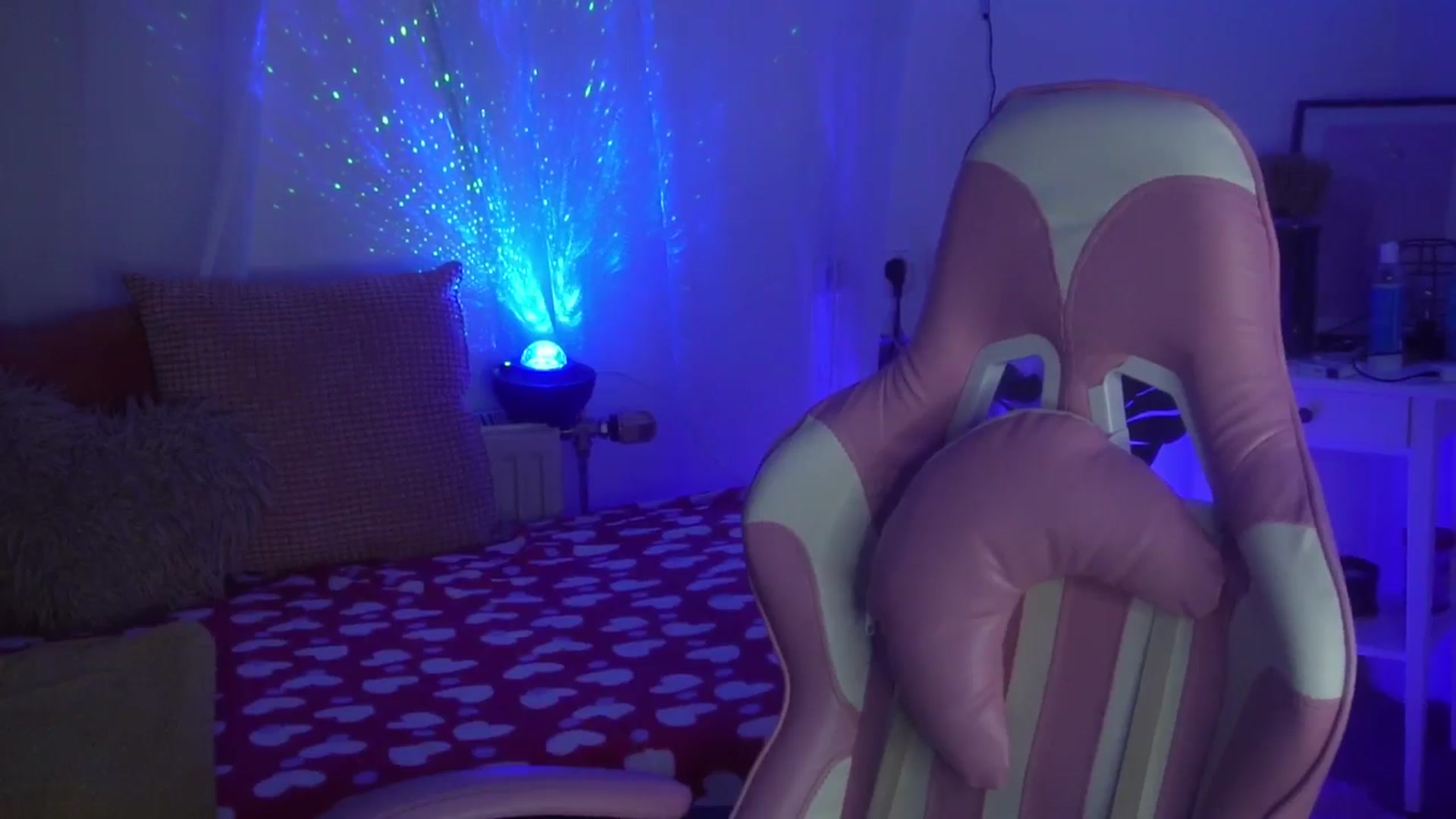 Gallery image thumbnail from AshleyJohnes's myfreecams stream on, 07/06/2024, 04:46 image 3 of 20