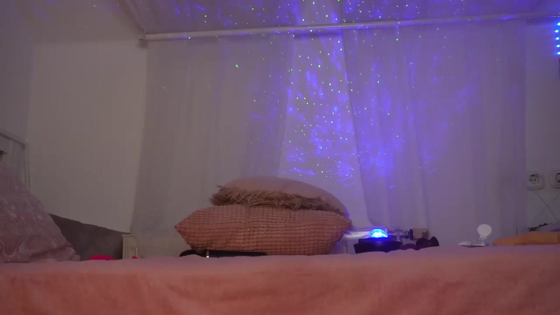 Gallery image thumbnail from AshleyJohnes's myfreecams stream on, 10/21/2024, 06:50 image 14 of 20