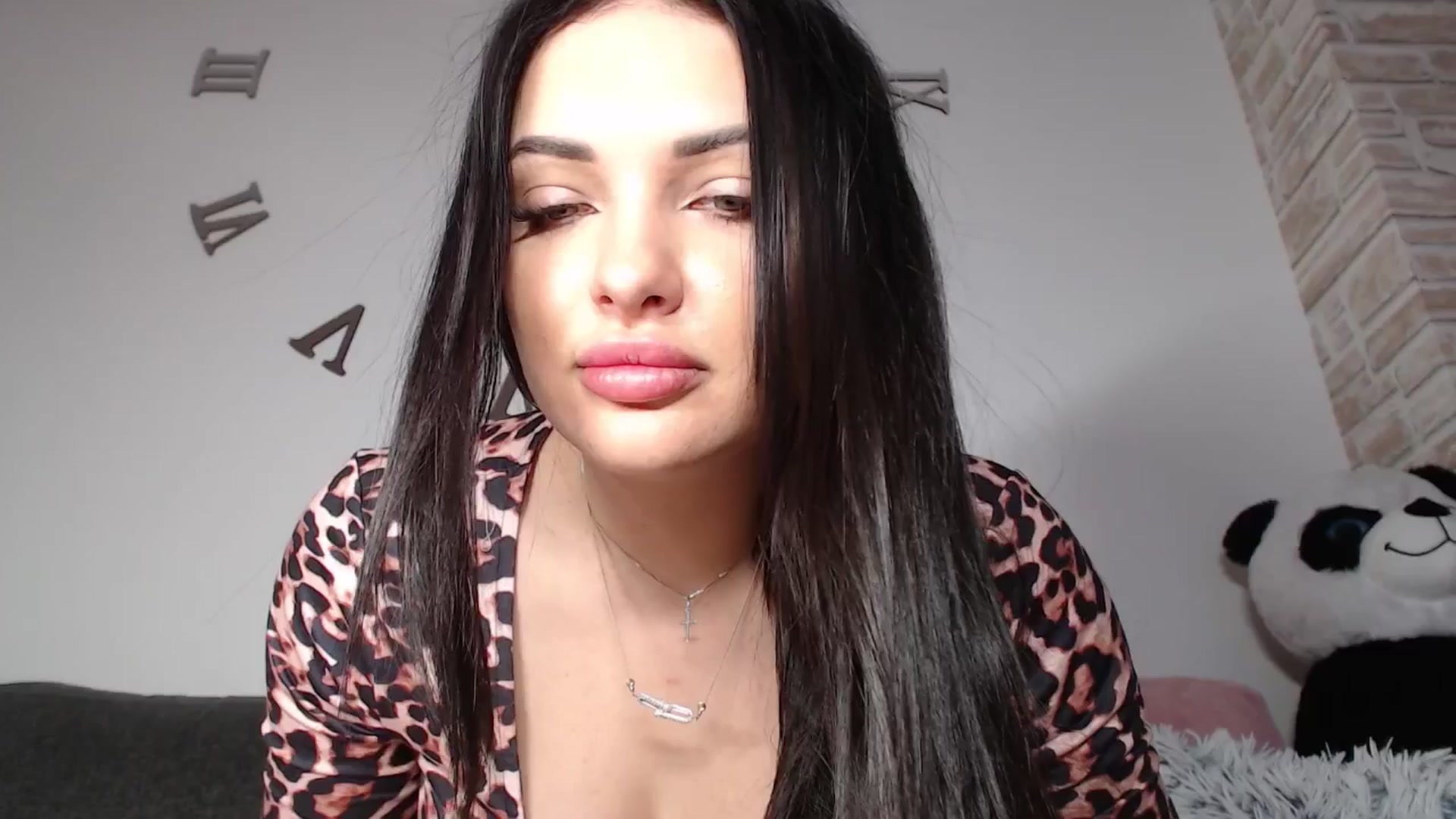Gallery image thumbnail from AshleyJohnes's myfreecams stream on, 04/16/2025, 05:44 image 11 of 20