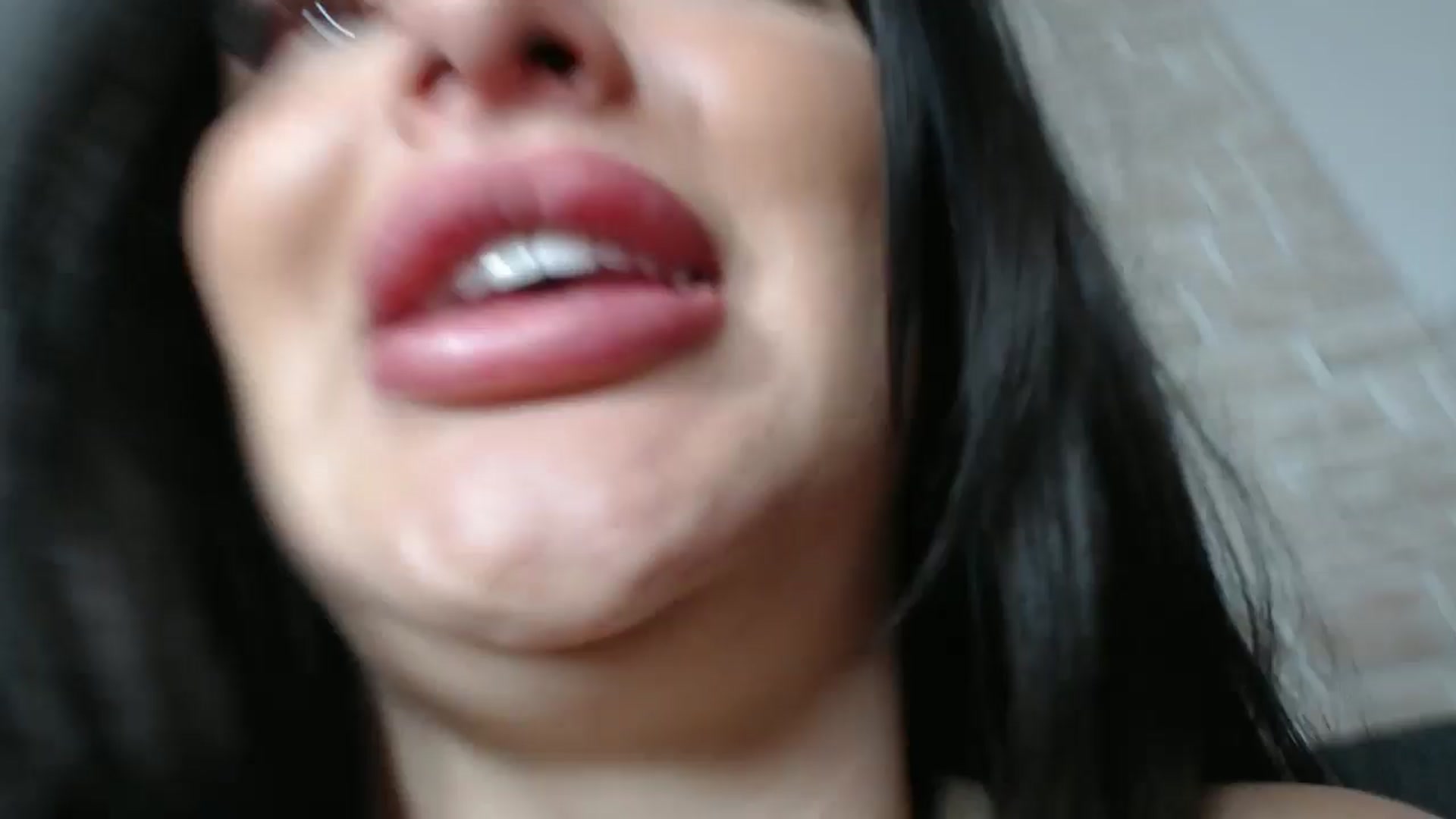 Gallery image thumbnail from AshleyJohnes's myfreecams stream on, 04/28/2025, 08:28 image 12 of 20