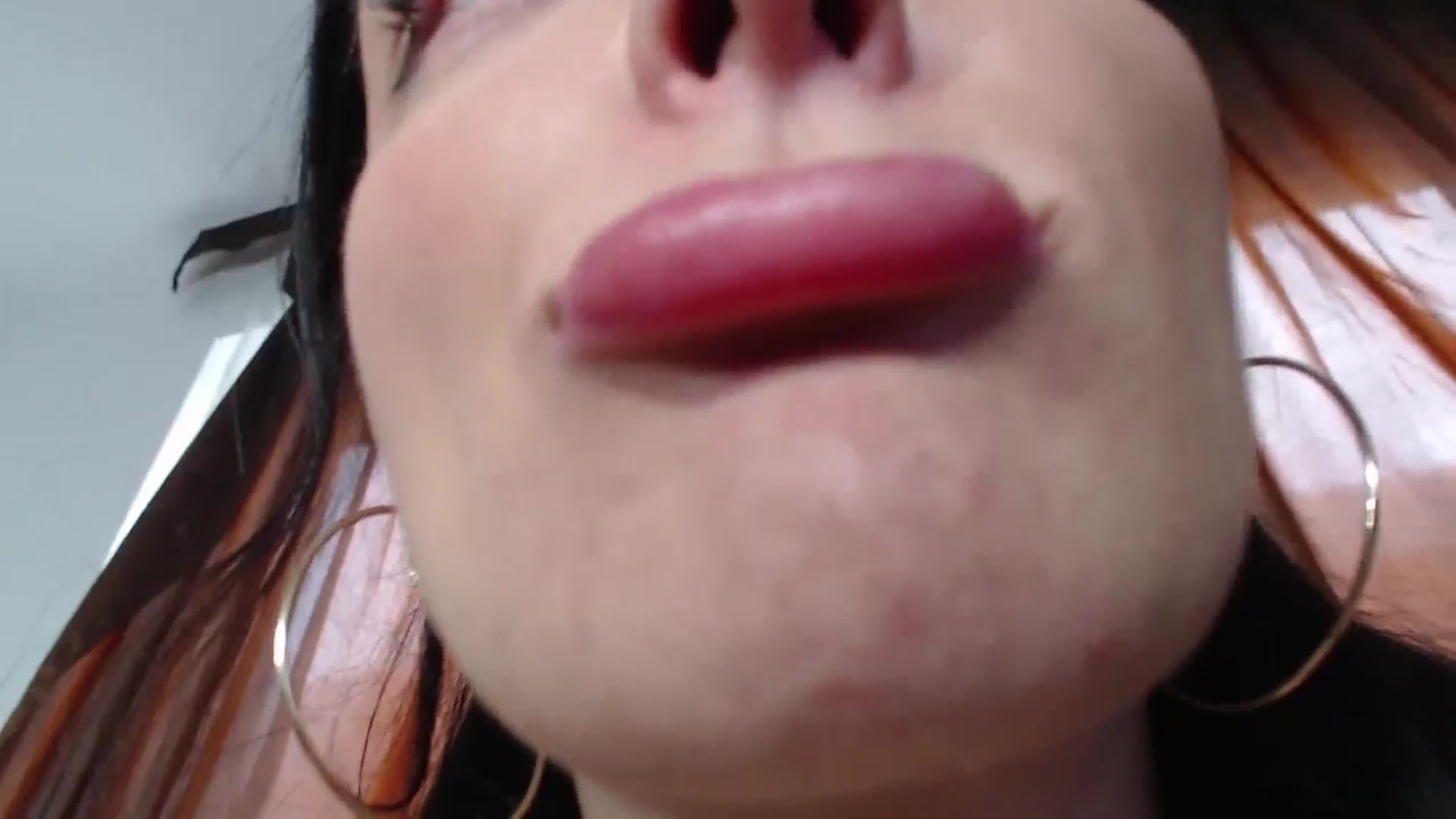 Gallery image thumbnail from AshleyJohnes's myfreecams stream on, 05/20/2025, 05:25 image 17 of 20