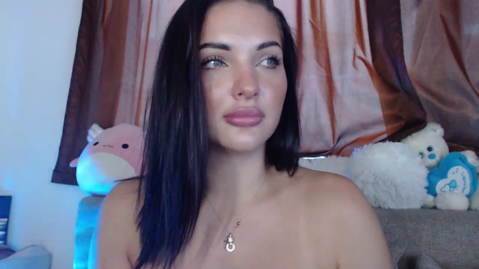 Gallery image thumbnail from AshleyJohnes's myfreecams stream on, 08/23/2025, 05:41 image 9 of 20