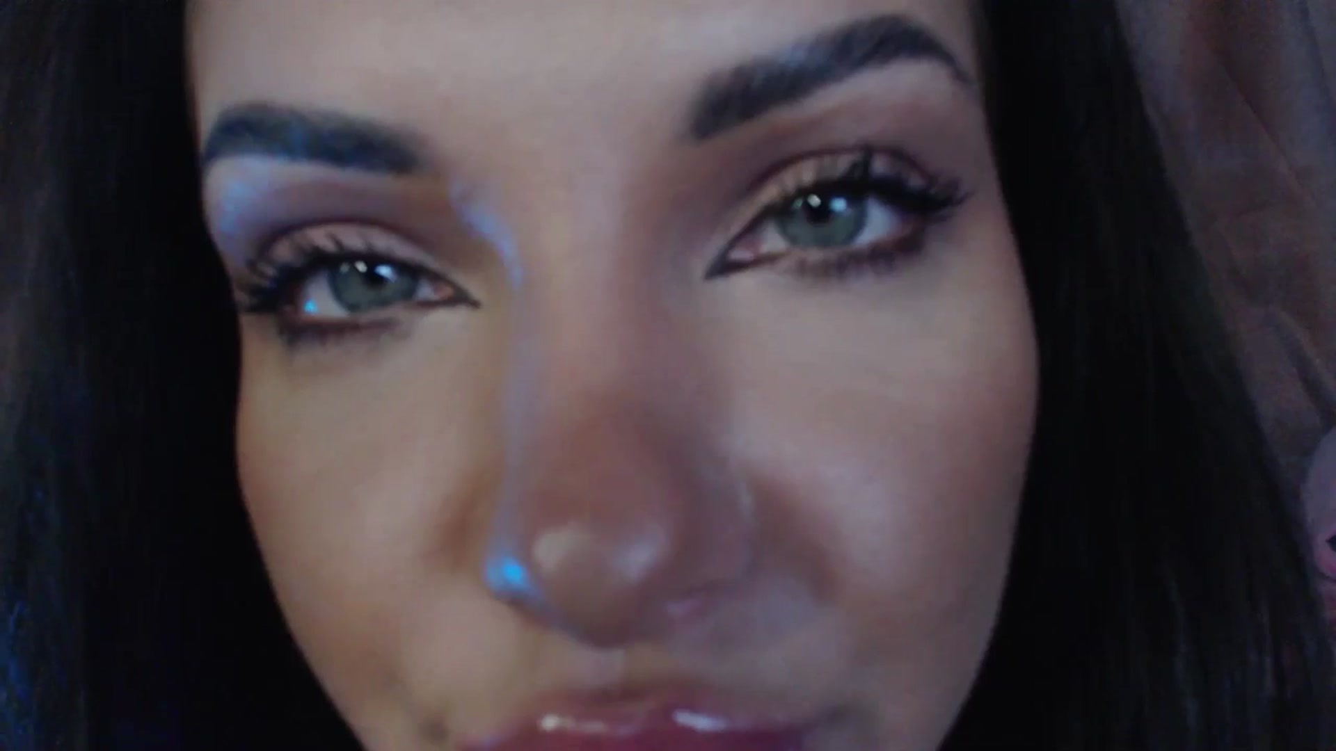 Gallery image thumbnail from AshleyJohnes's myfreecams stream on, 08/26/2025, 04:29 image 10 of 20
