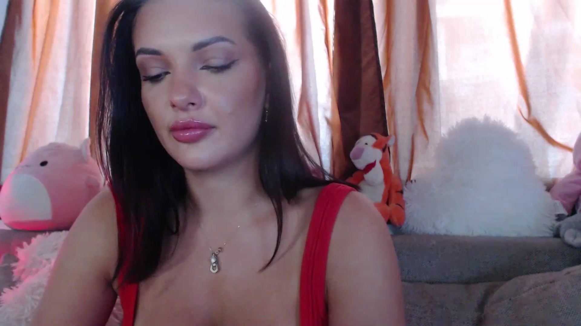 Gallery image thumbnail from AshleyJohnes's myfreecams stream on, 08/26/2025, 06:56 image 4 of 20
