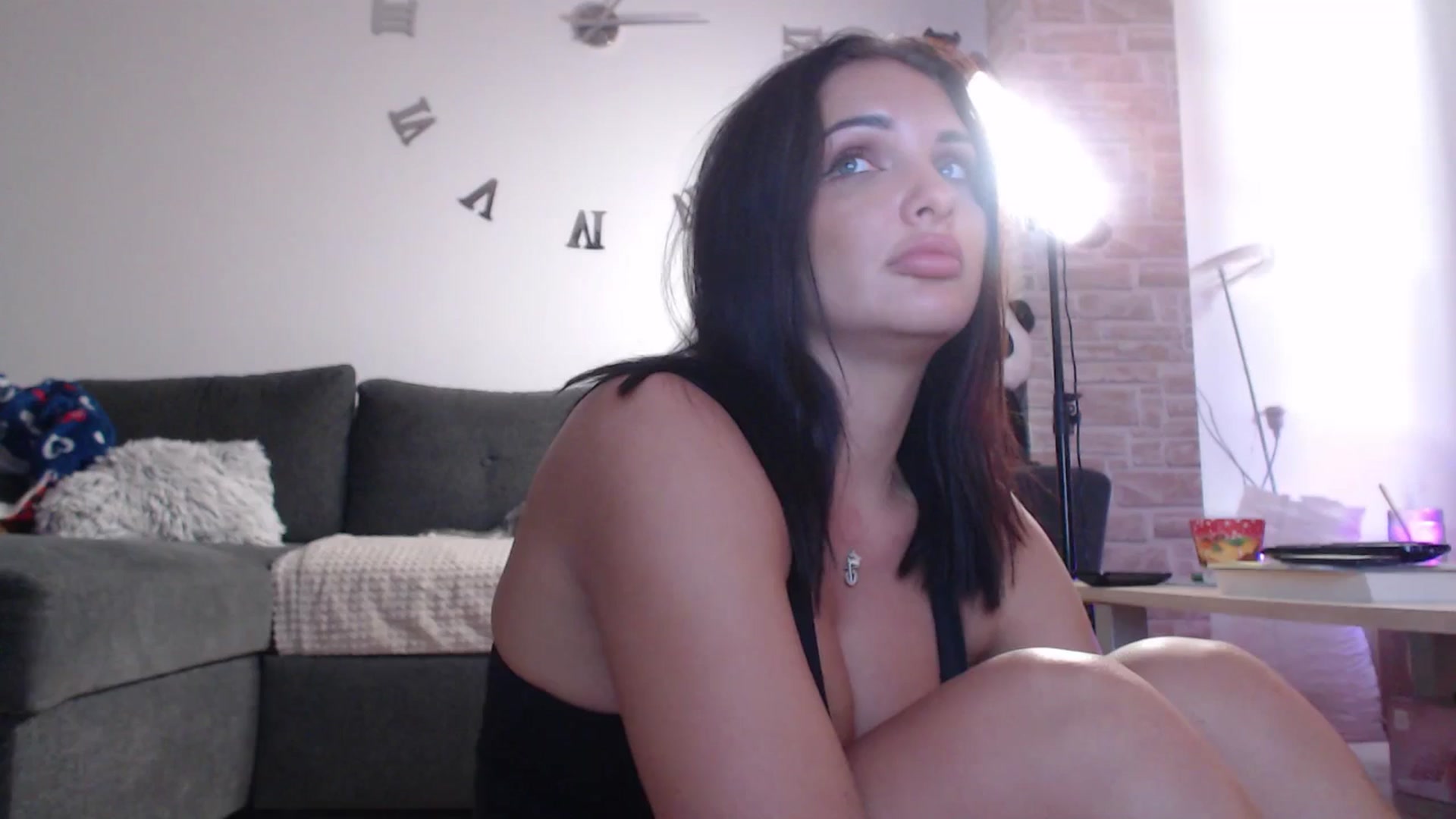 Gallery image thumbnail from AshleyJohnes's myfreecams stream on, 08/28/2025, 09:44 image 17 of 20