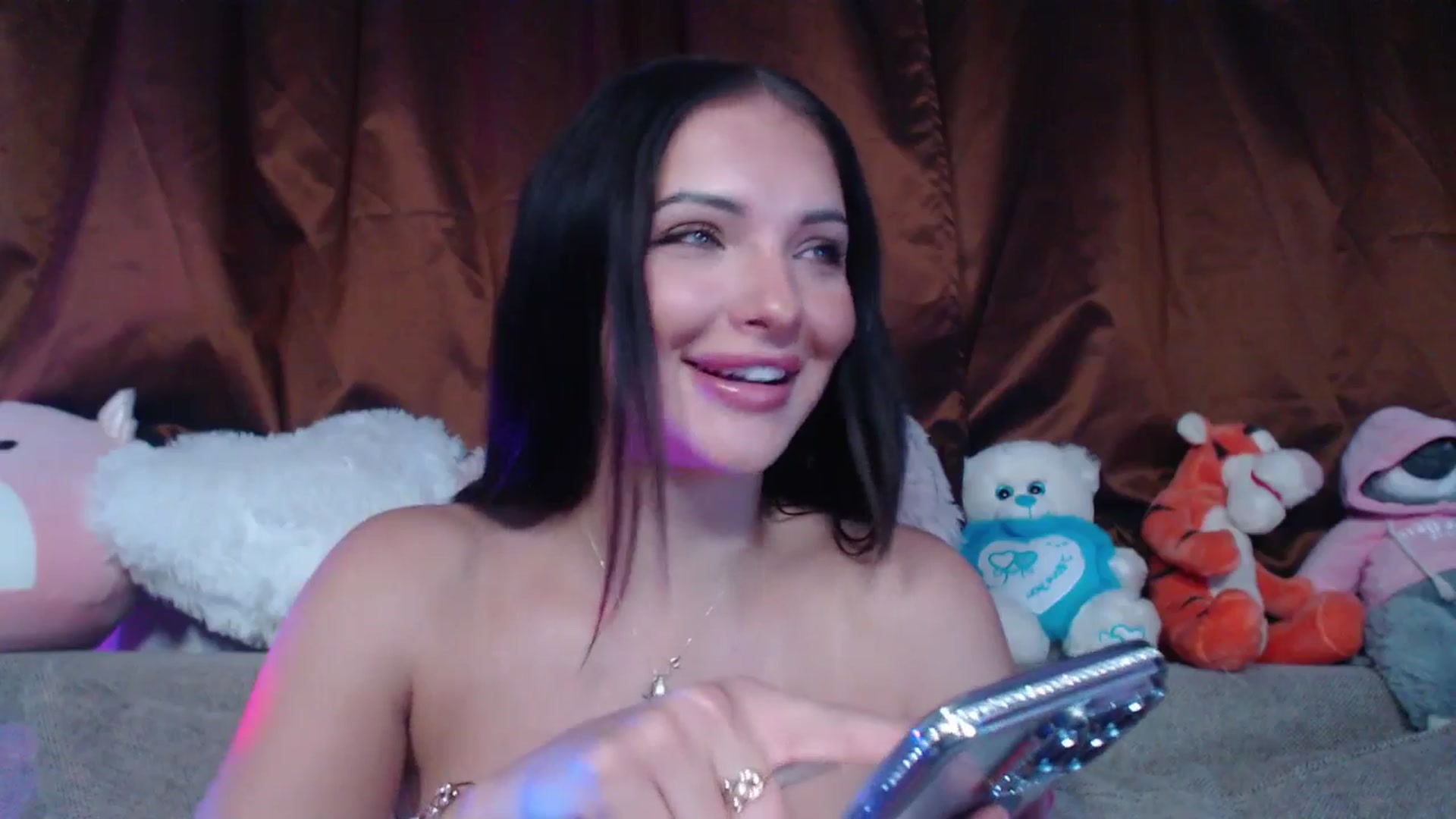 Gallery image thumbnail from AshleyJohnes's myfreecams stream on, 08/31/2025, 04:02 image 2 of 20