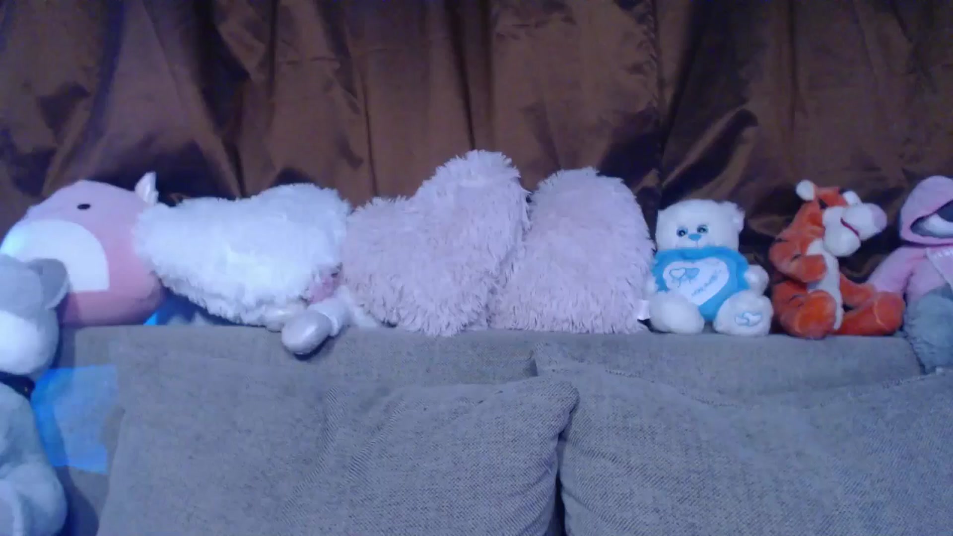 Gallery image thumbnail from AshleyJohnes's myfreecams stream on, 08/31/2025, 04:02 image 10 of 20