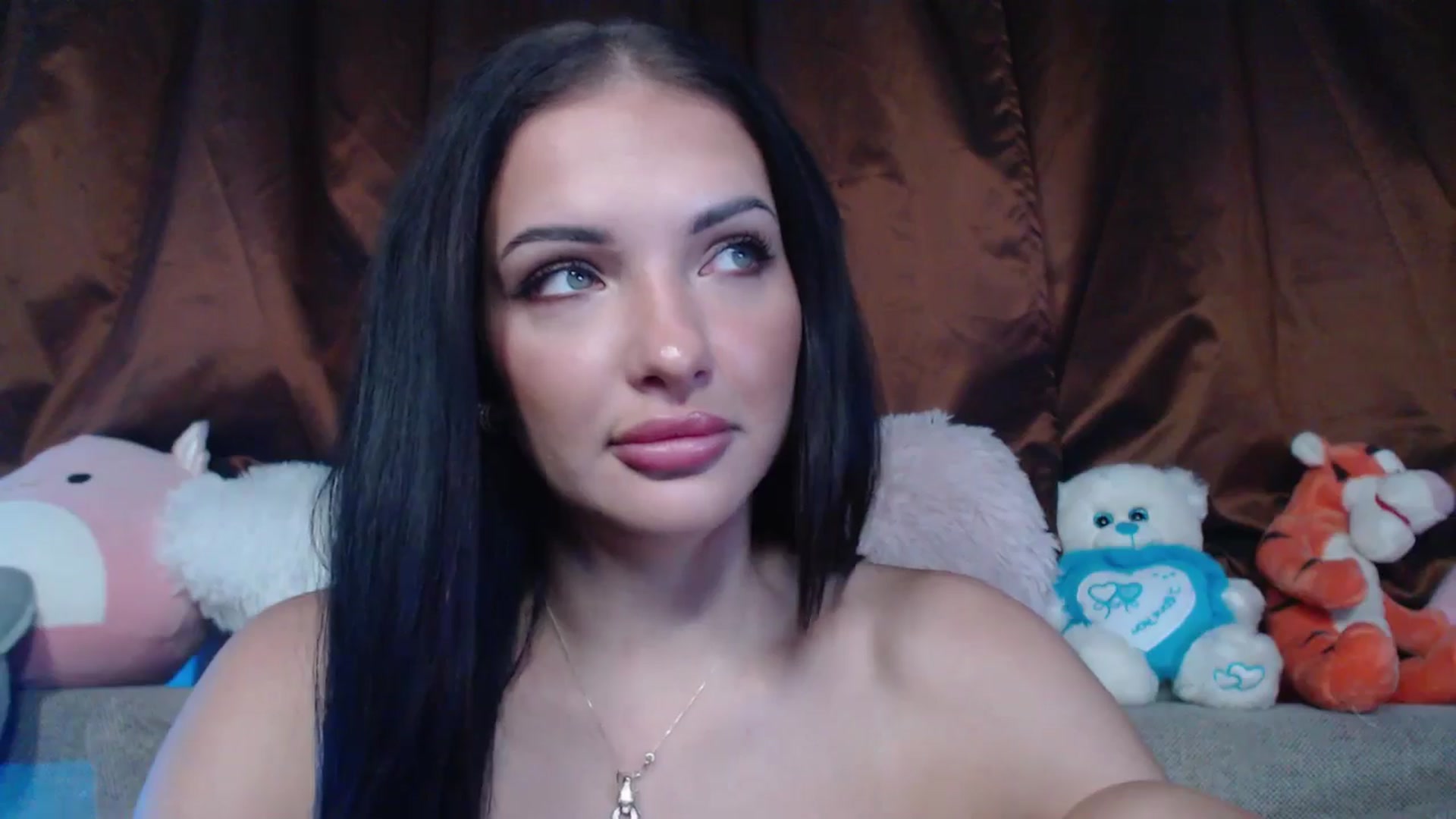 Gallery image thumbnail from AshleyJohnes's myfreecams stream on, 08/31/2025, 04:02 image 6 of 20