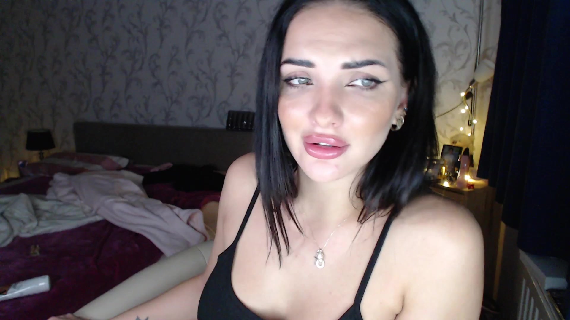Gallery image thumbnail from AshleyJohnes's myfreecams stream on, 10/01/2025, 05:29 image 16 of 20
