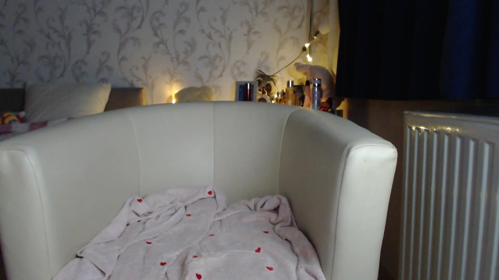 Gallery image thumbnail from AshleyJohnes's myfreecams stream on, 11/24/2025, 07:12 image 10 of 20