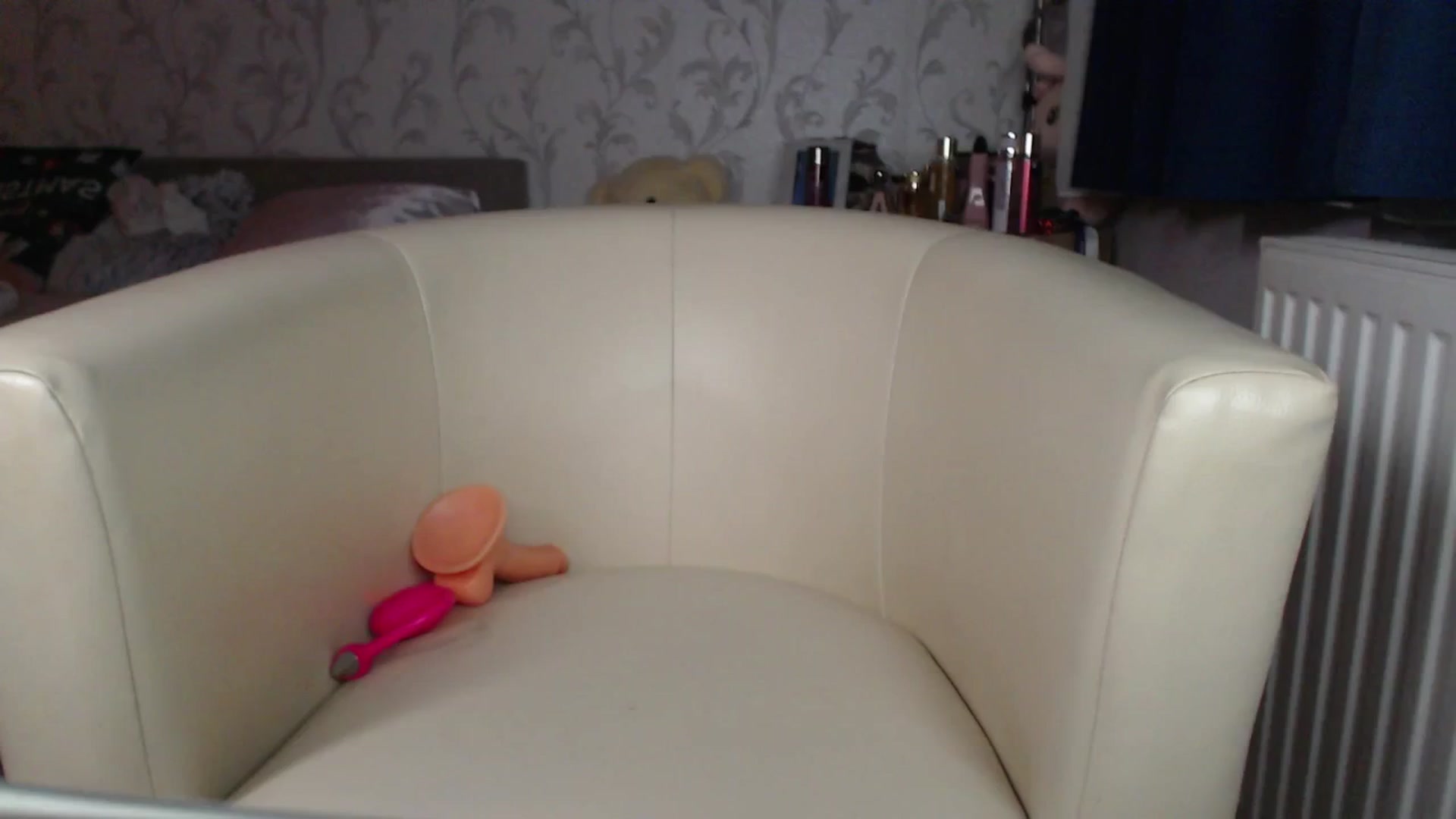 Gallery image thumbnail from AshleyJohnes's myfreecams stream on, 12/15/2025, 07:24 image 4 of 20