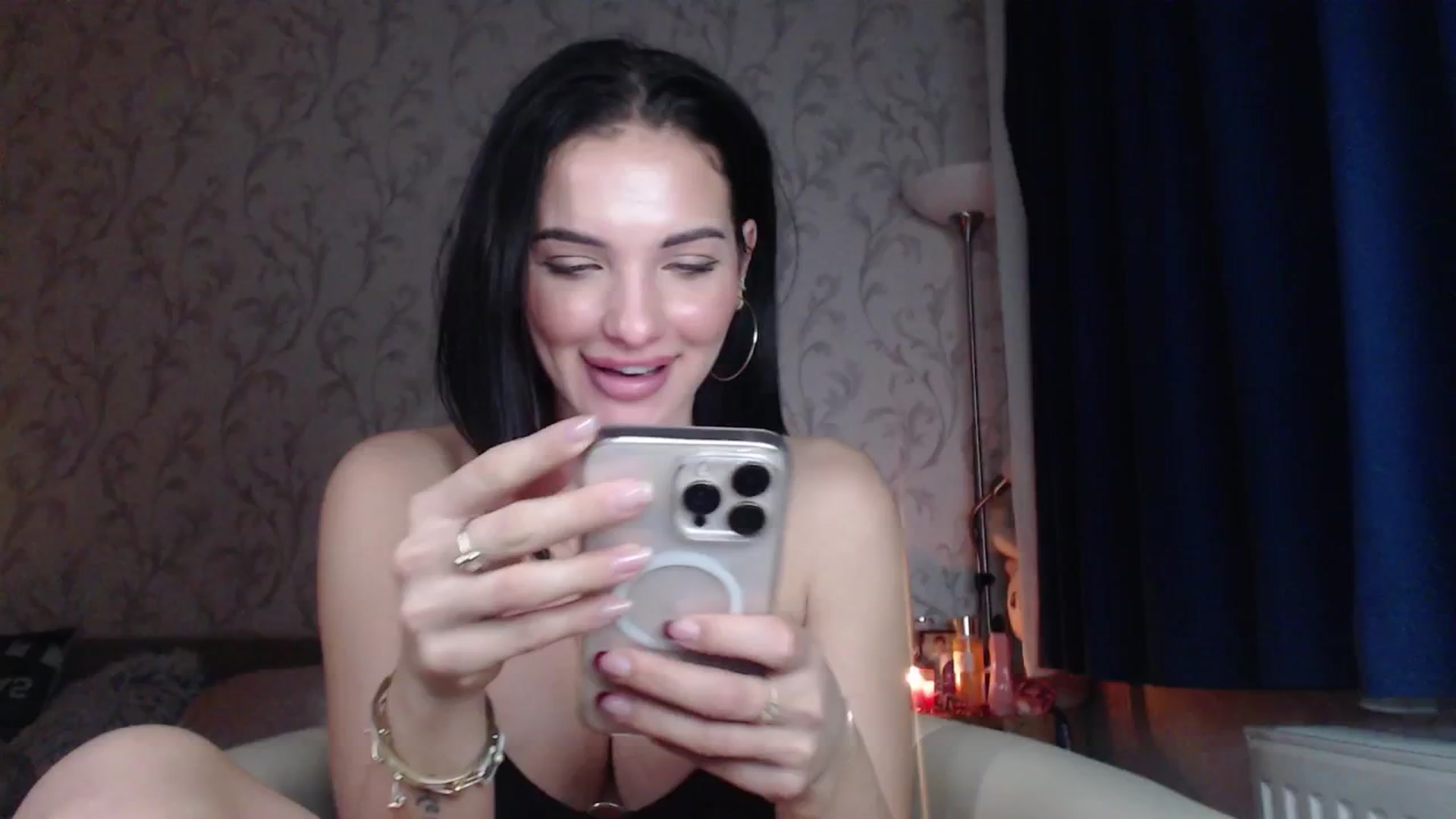 Gallery image thumbnail from AshleyJohnes's myfreecams stream on, 12/16/2025, 03:38 image 20 of 20