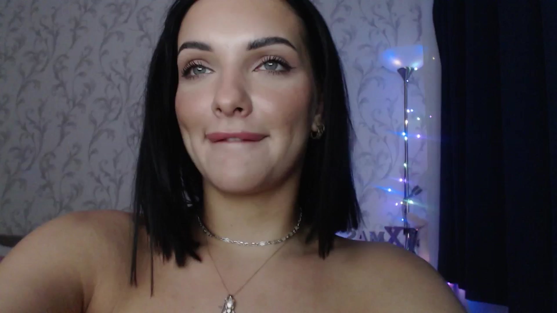 Gallery image thumbnail from AshleyJohnes's myfreecams stream on, 01/12/2026, 04:44 image 9 of 20