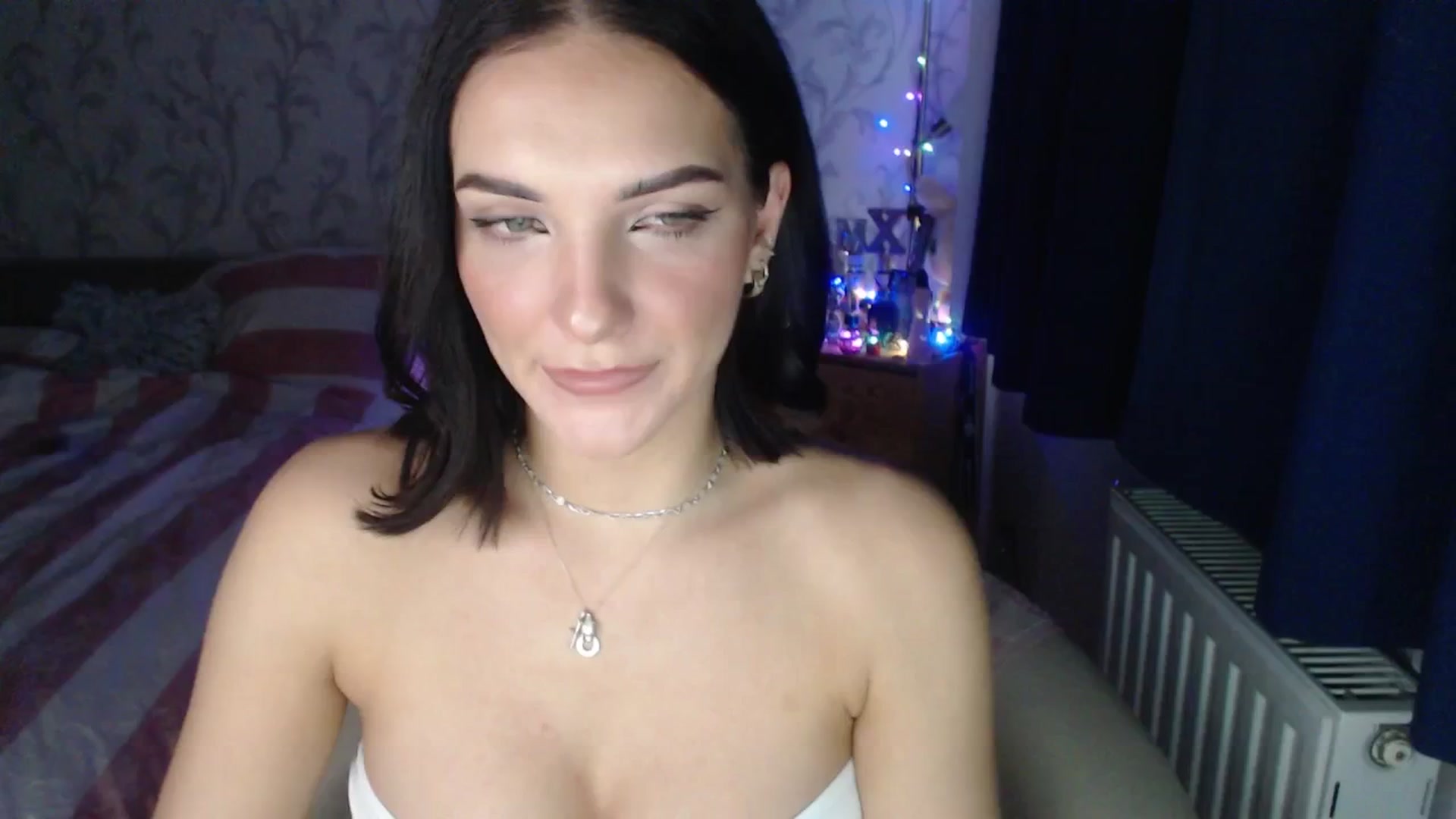 Gallery image thumbnail from AshleyJohnes's myfreecams stream on, 01/16/2026, 02:09 image 5 of 20