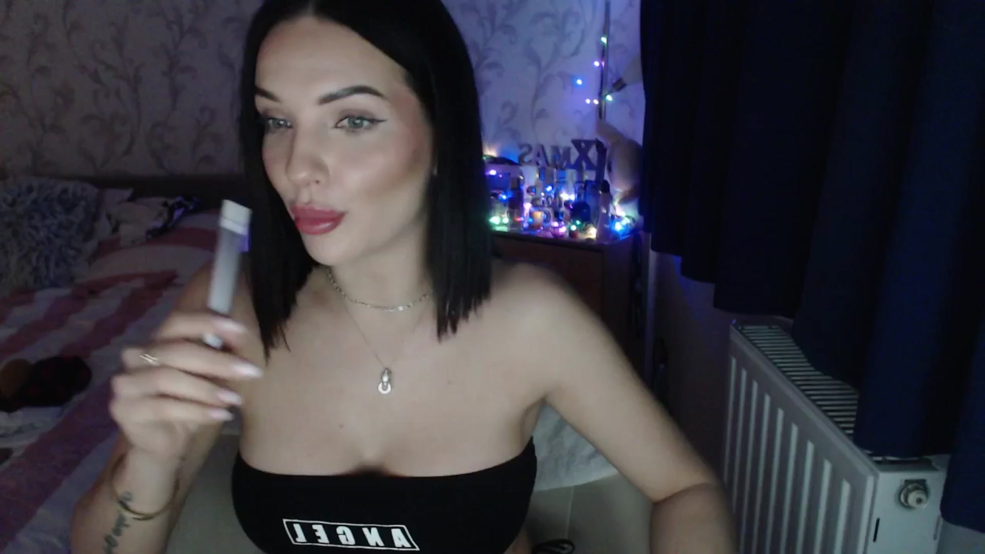 Gallery image thumbnail from AshleyJohnes's myfreecams stream on, 01/21/2026, 05:03 image 7 of 20