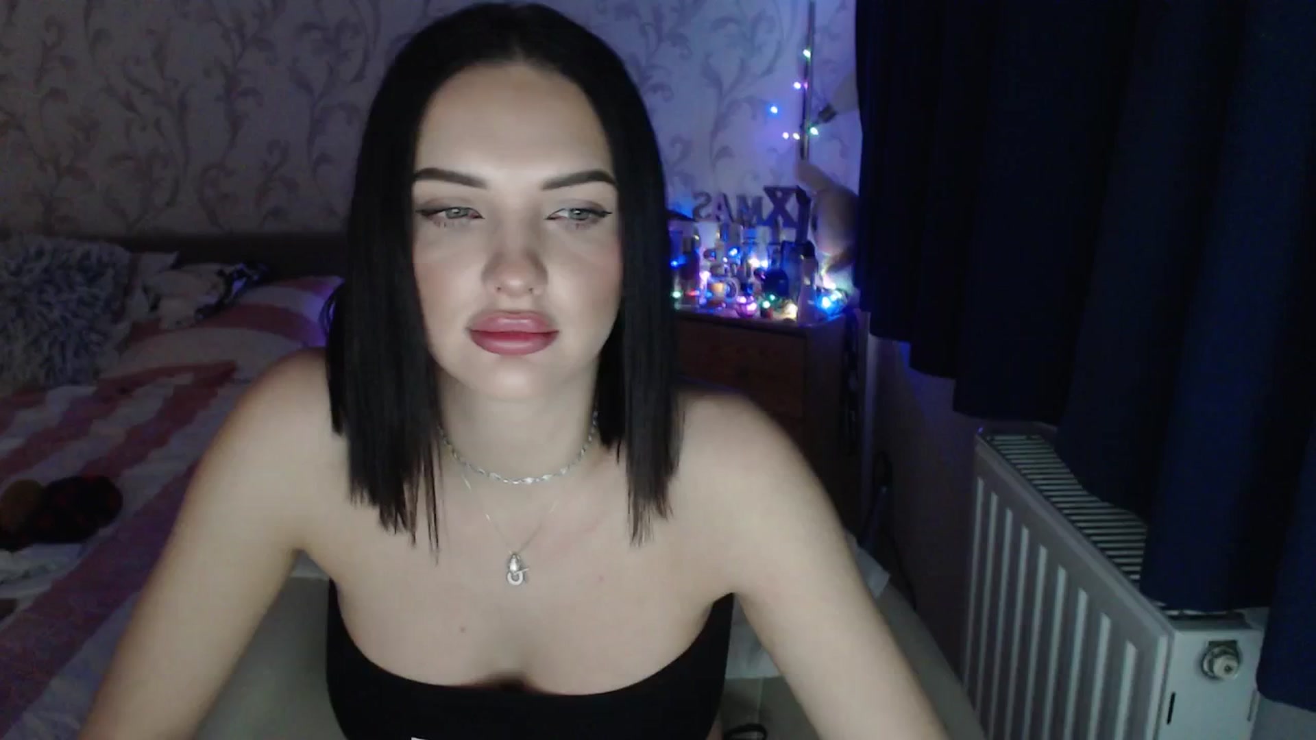 Gallery image thumbnail from AshleyJohnes's myfreecams stream on, 01/21/2026, 05:03 image 4 of 20