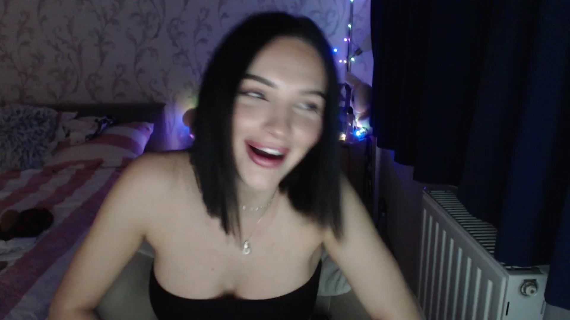 Gallery image thumbnail from AshleyJohnes's myfreecams stream on, 01/21/2026, 05:03 image 1 of 20