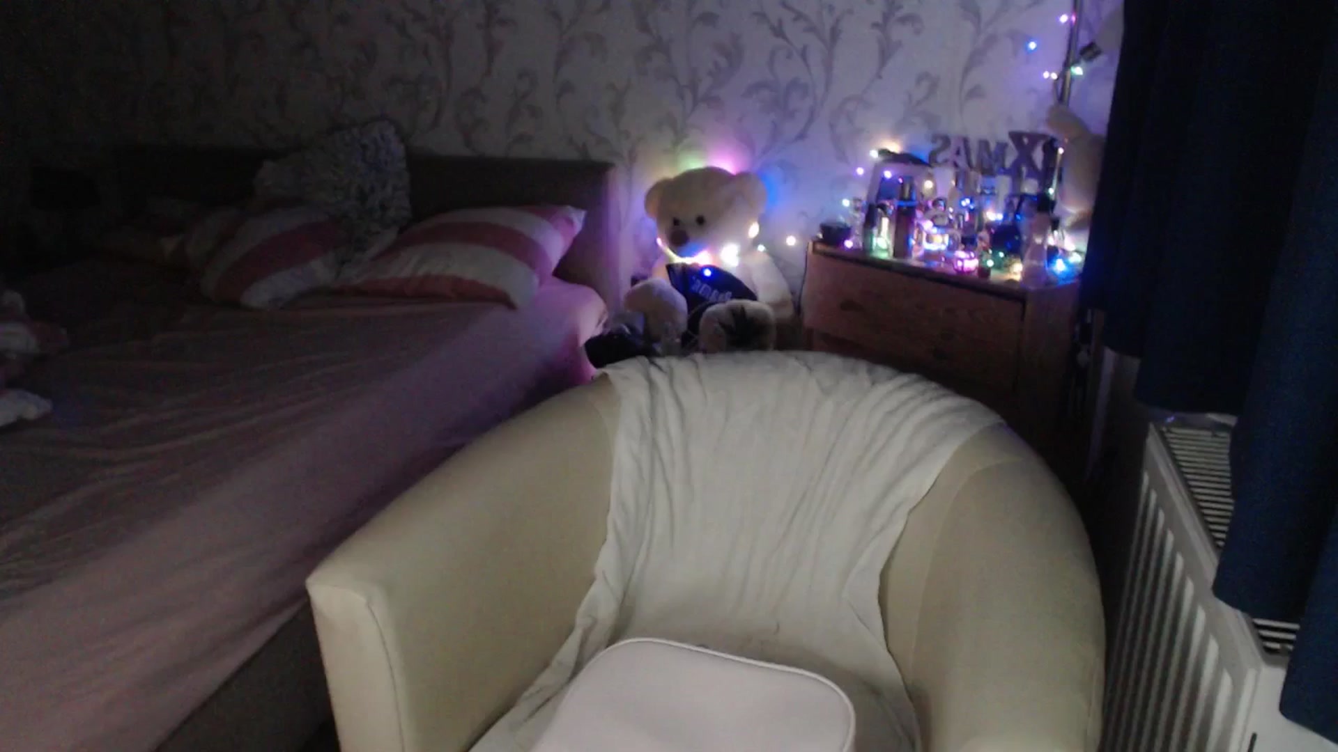 Gallery image thumbnail from AshleyJohnes's myfreecams stream on, 01/23/2026, 03:18 image 15 of 20