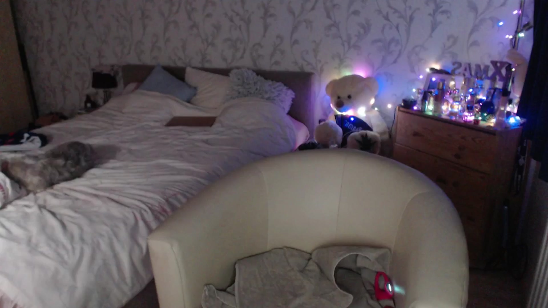 Gallery image thumbnail from AshleyJohnes's myfreecams stream on, 01/29/2026, 03:30 image 10 of 20