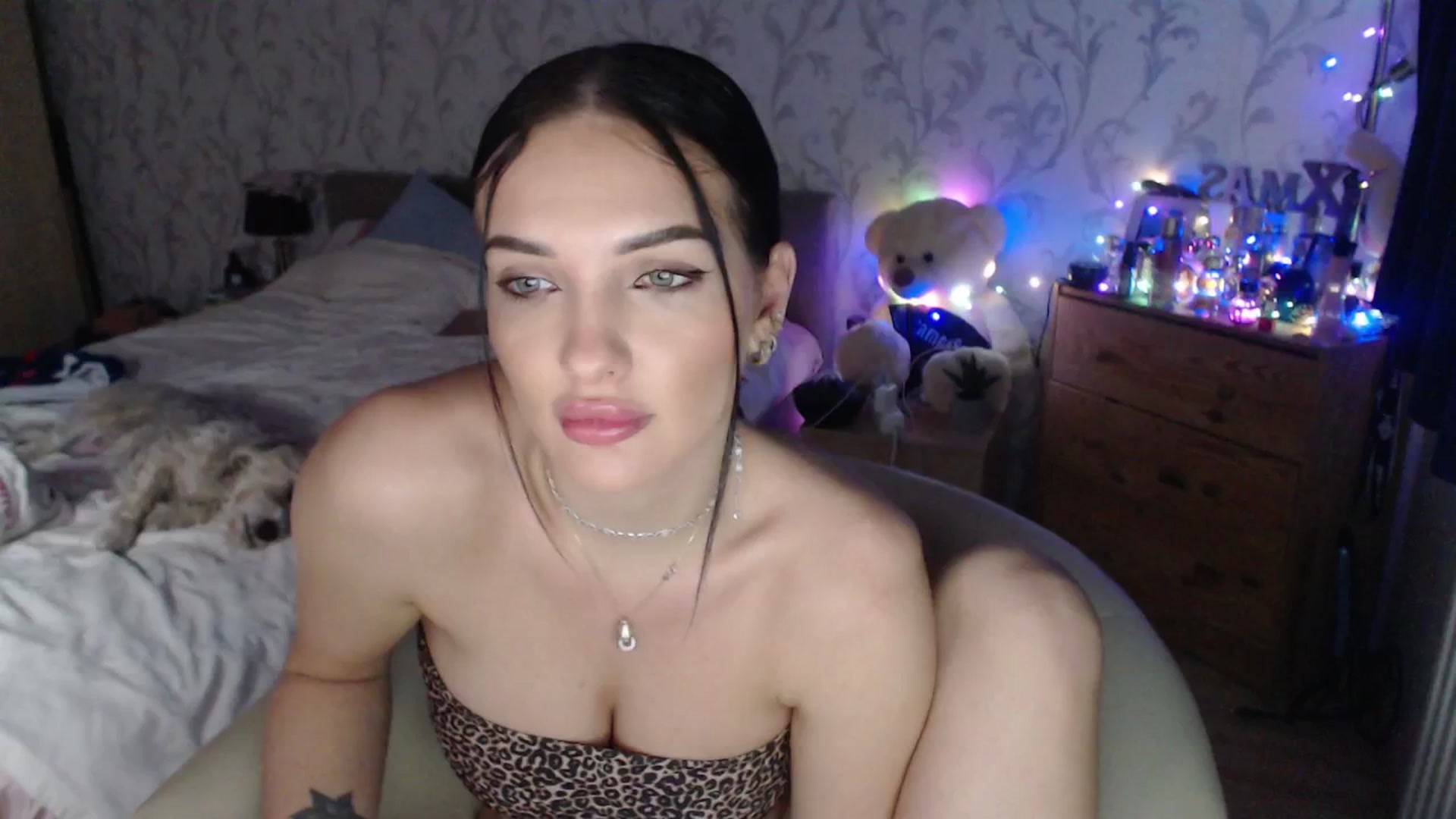 Gallery image thumbnail from AshleyJohnes's myfreecams stream on, 01/29/2026, 03:30 image 8 of 20