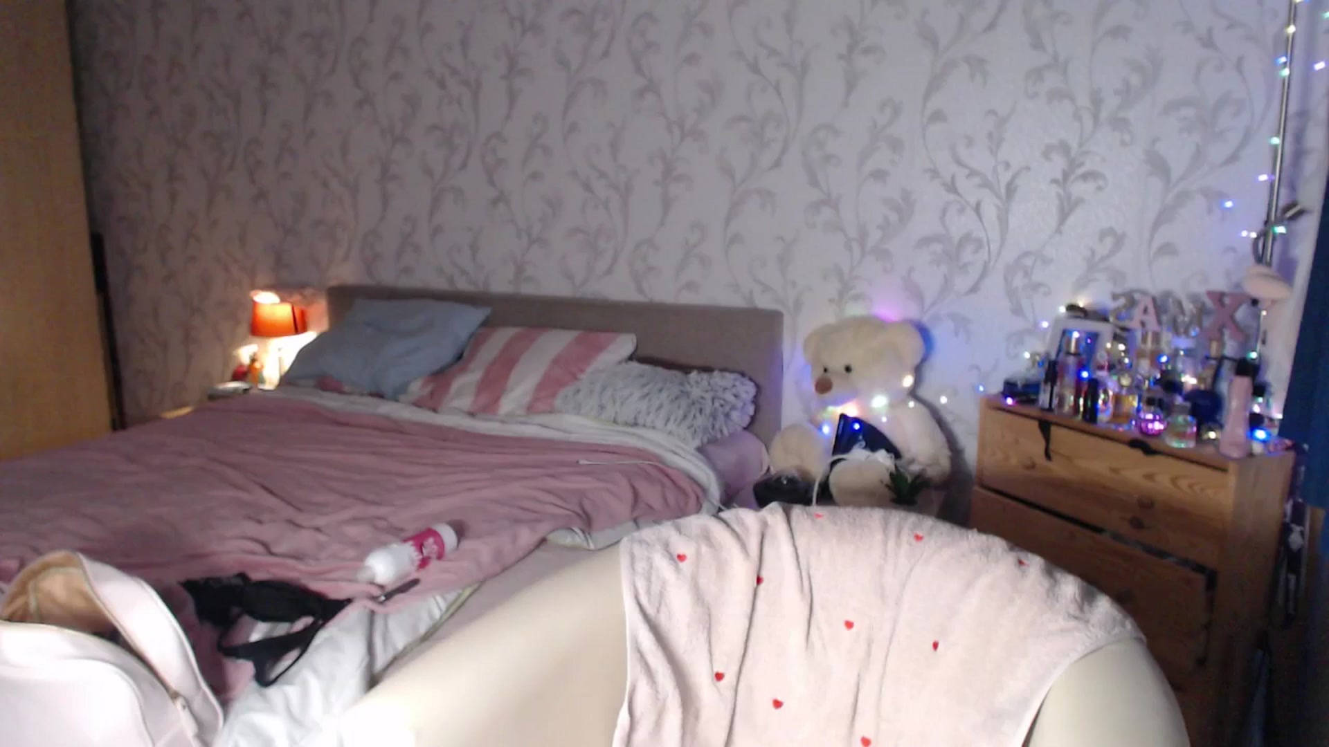 Gallery image thumbnail from AshleyJohnes's myfreecams stream on, 02/23/2026, 19:38 image 14 of 20