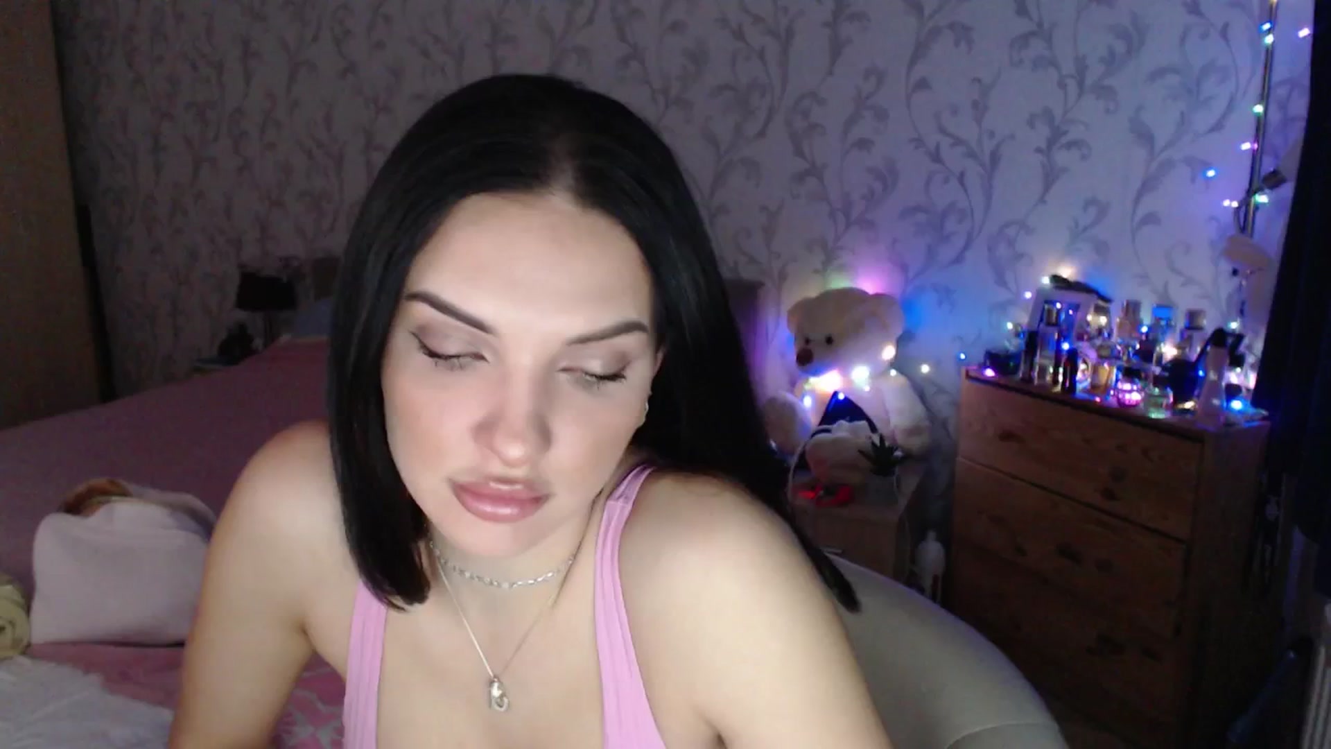Gallery image thumbnail from AshleyJohnes's myfreecams stream on, 02/24/2026, 21:29 image 5 of 20